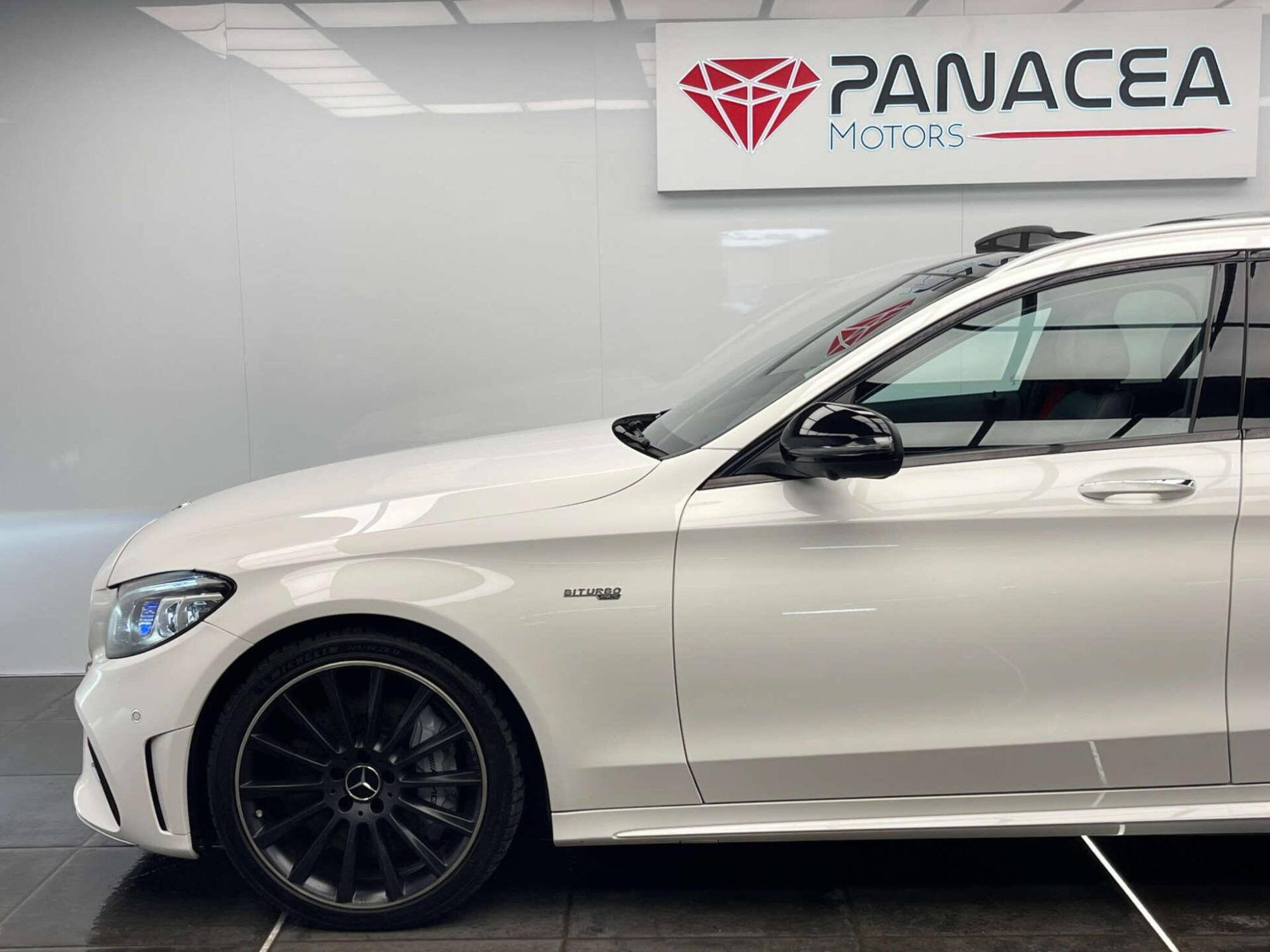 2018 Mercedes-Benz C-CLASS image 11
