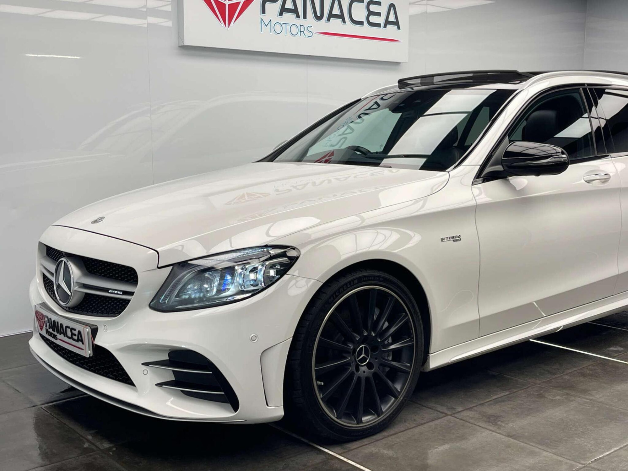 2018 Mercedes-Benz C-CLASS image 42