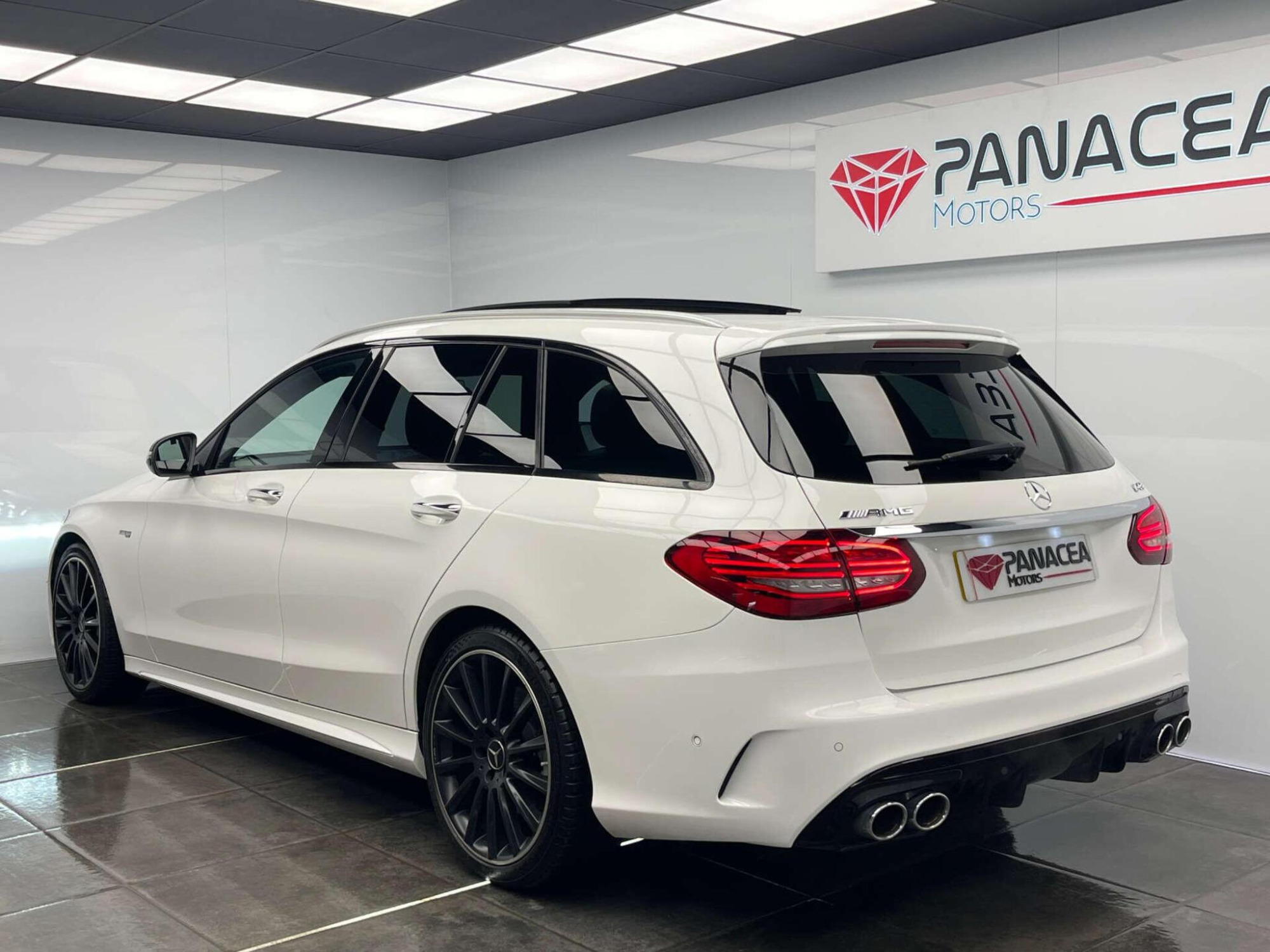 2018 Mercedes-Benz C-CLASS image 35