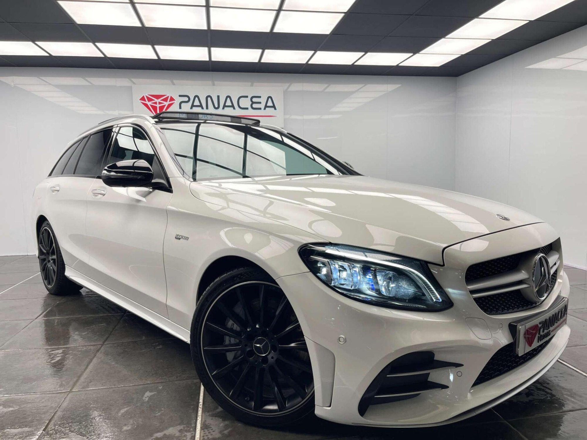 2018 Mercedes-Benz C-CLASS image 3