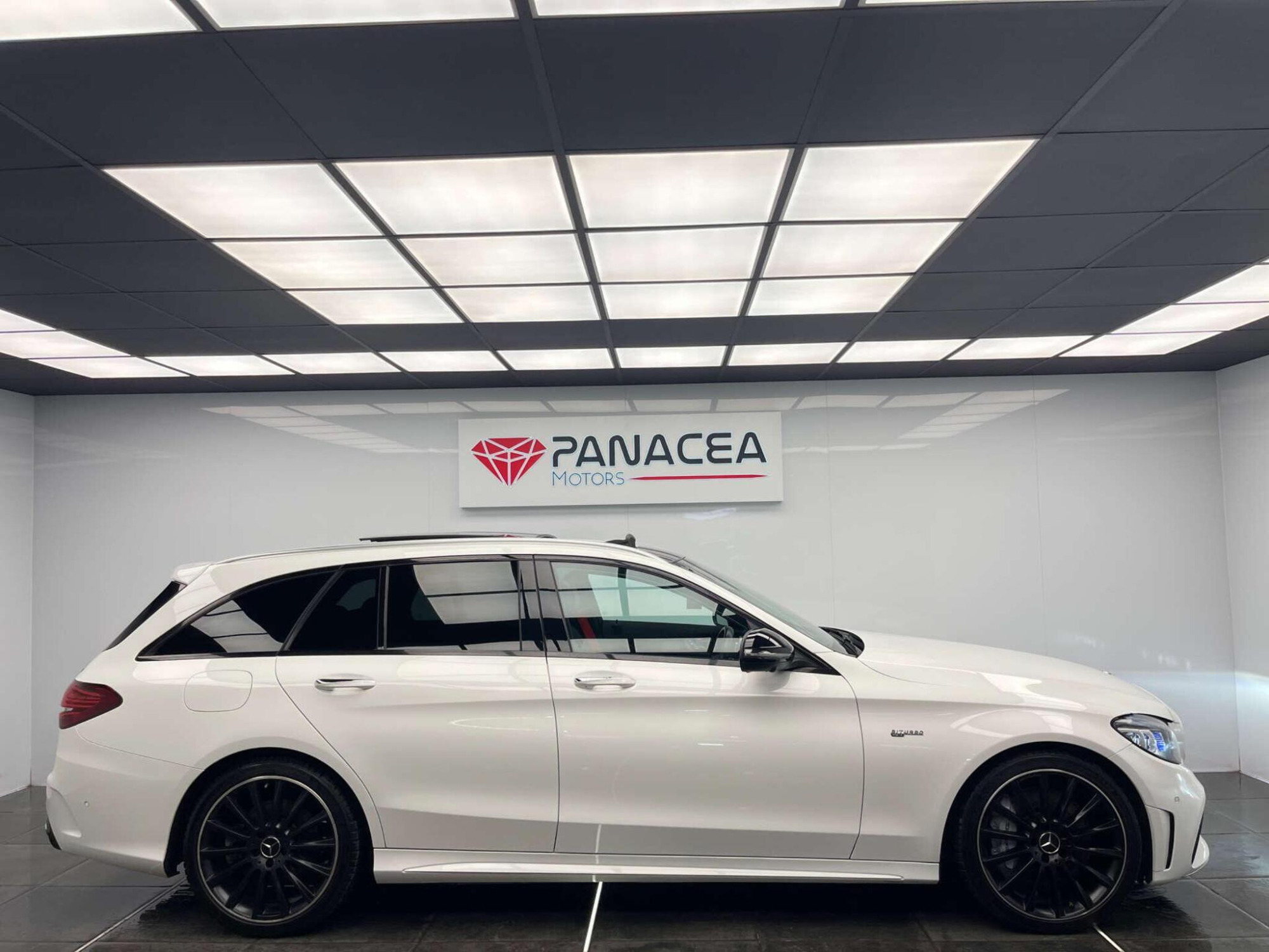 2018 Mercedes-Benz C-CLASS image 4