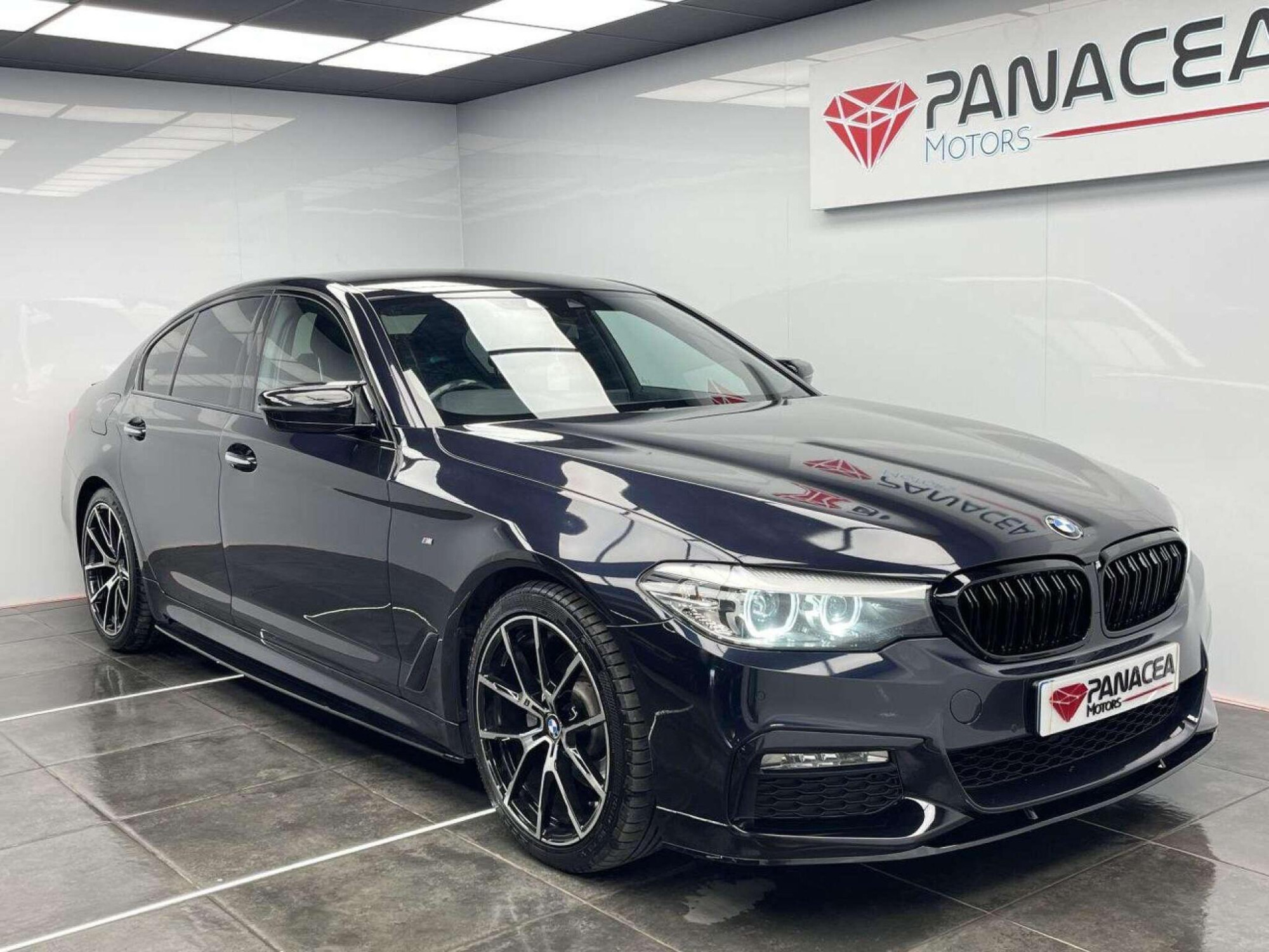 BMW 5 SERIES