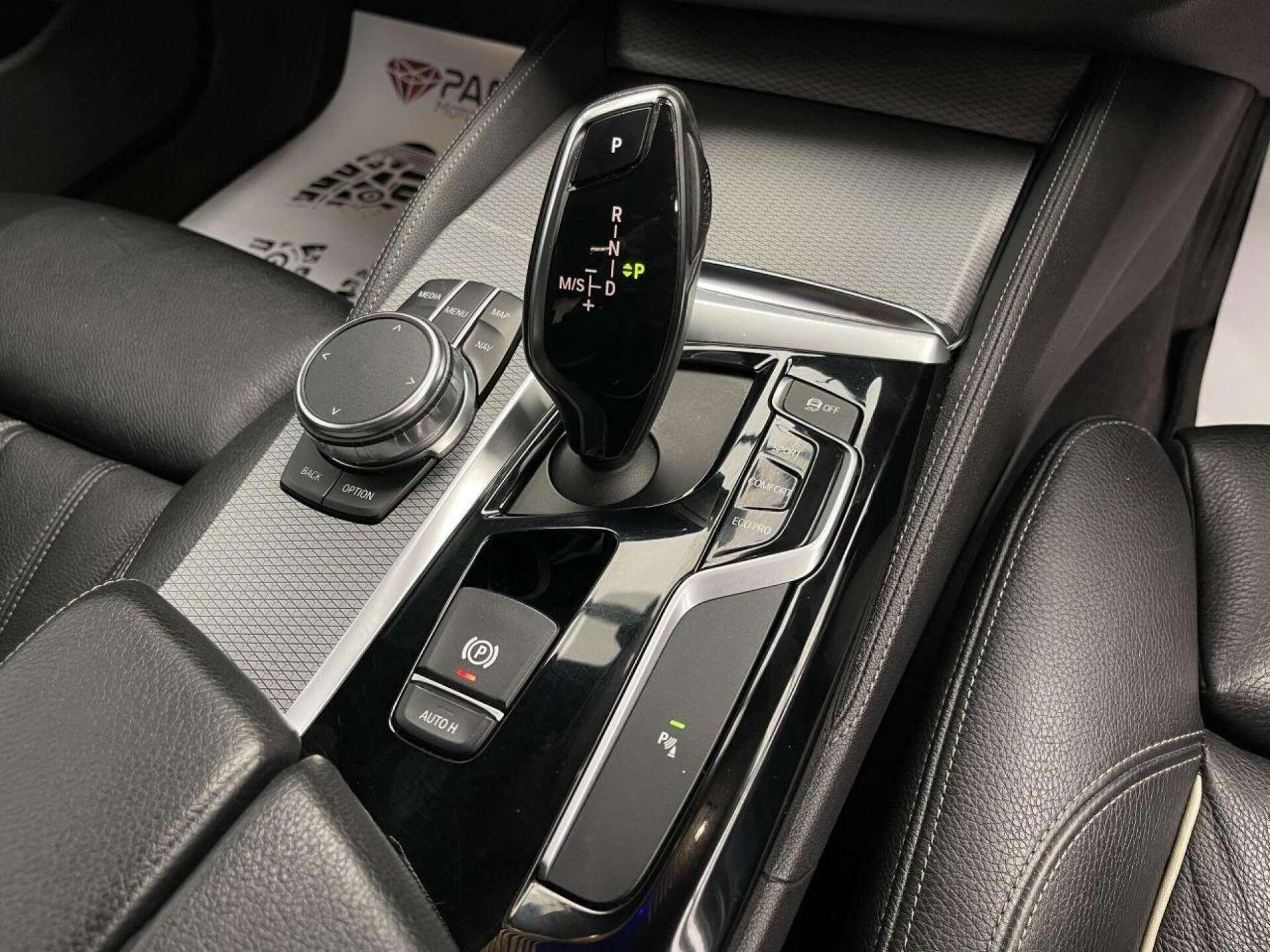 2018 BMW 5 SERIES image 19