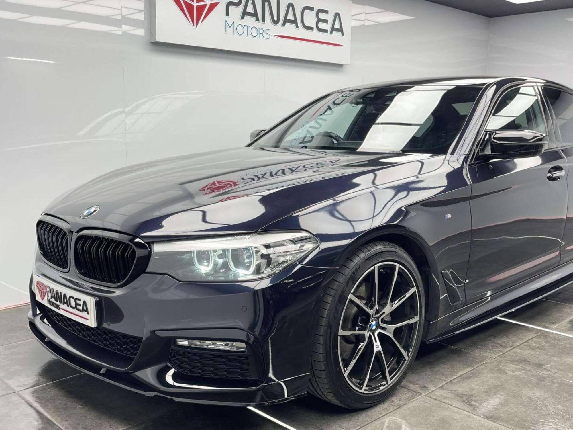 2018 BMW 5 SERIES image 8