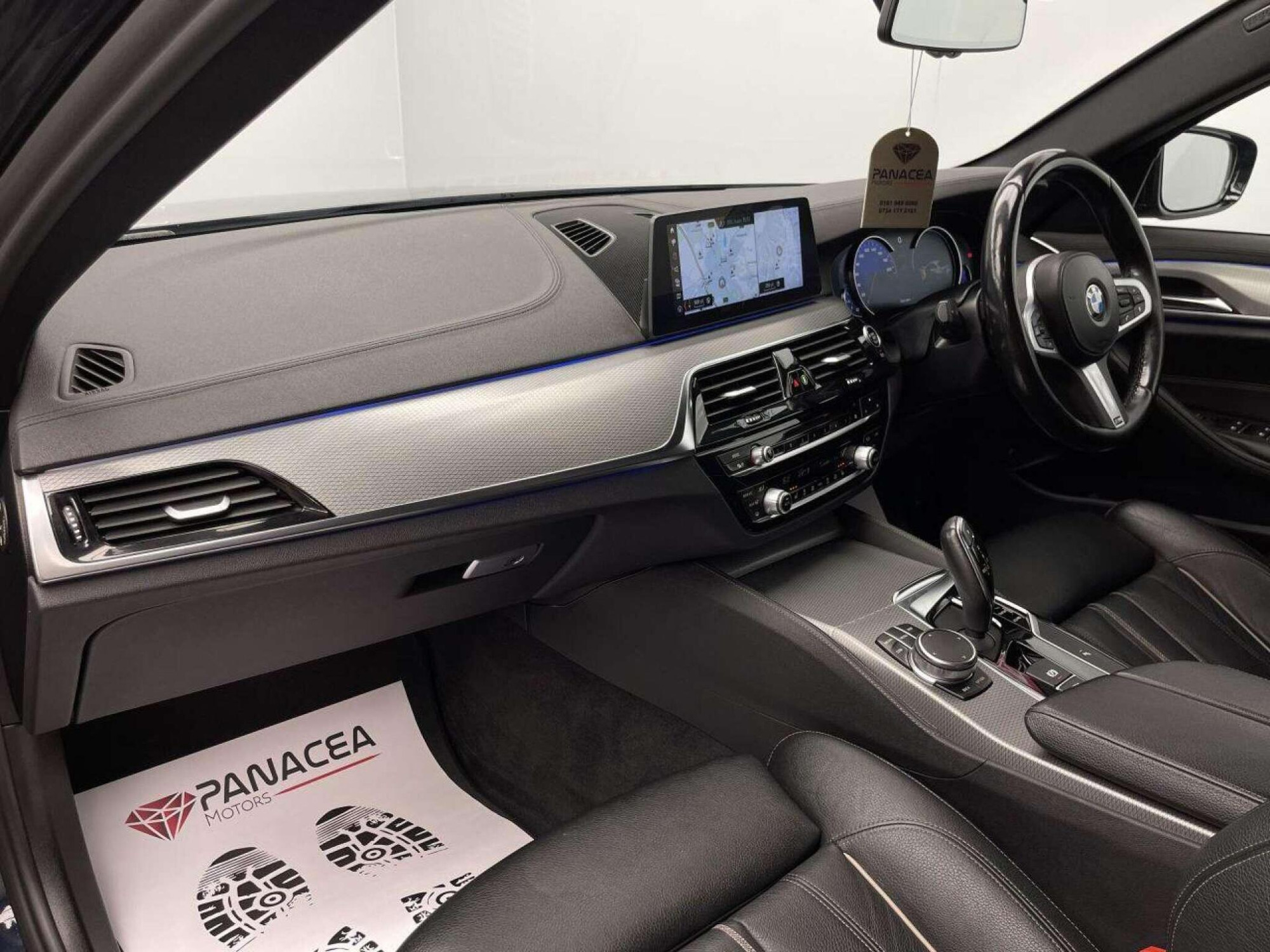 2018 BMW 5 SERIES image 33
