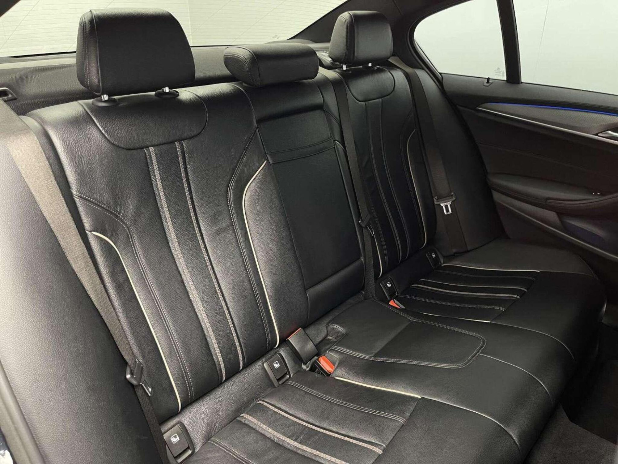 2018 BMW 5 SERIES image 24