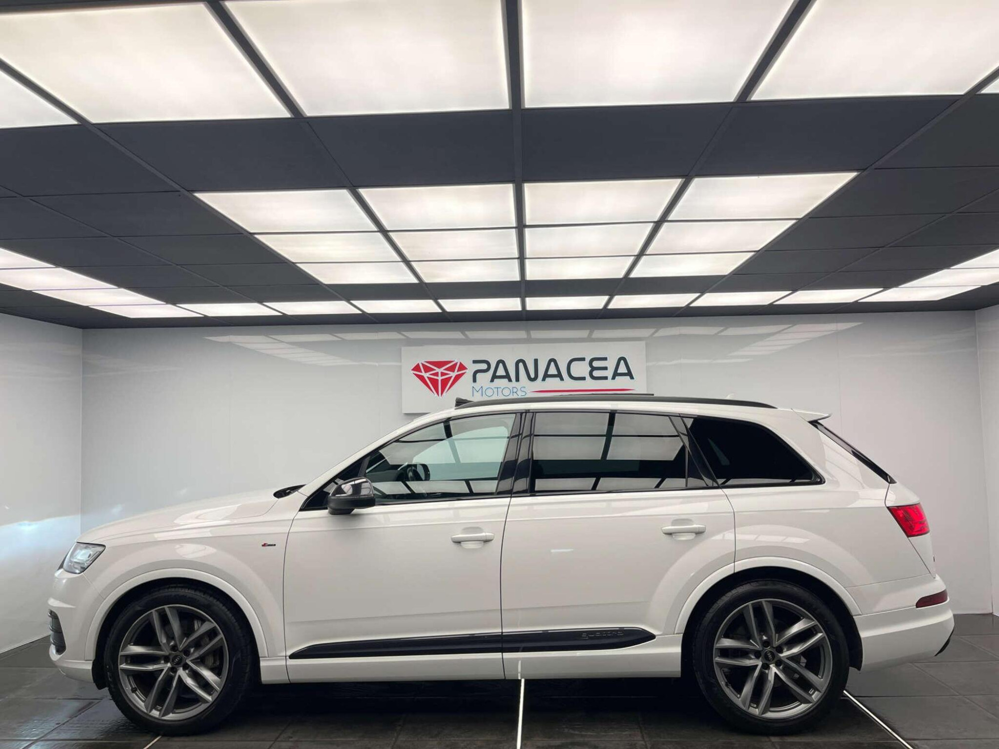 2019 Audi Q7 image 21