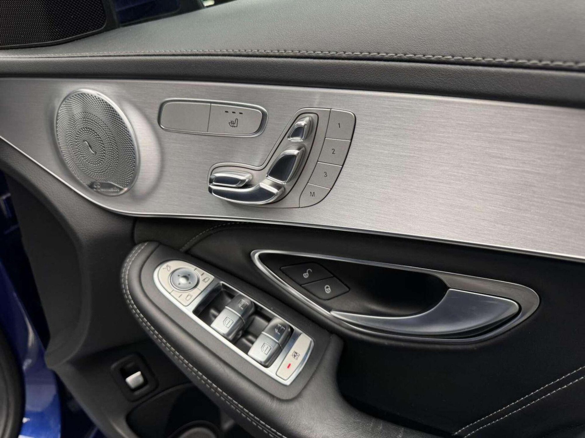 2016 Mercedes-Benz C-CLASS image 21