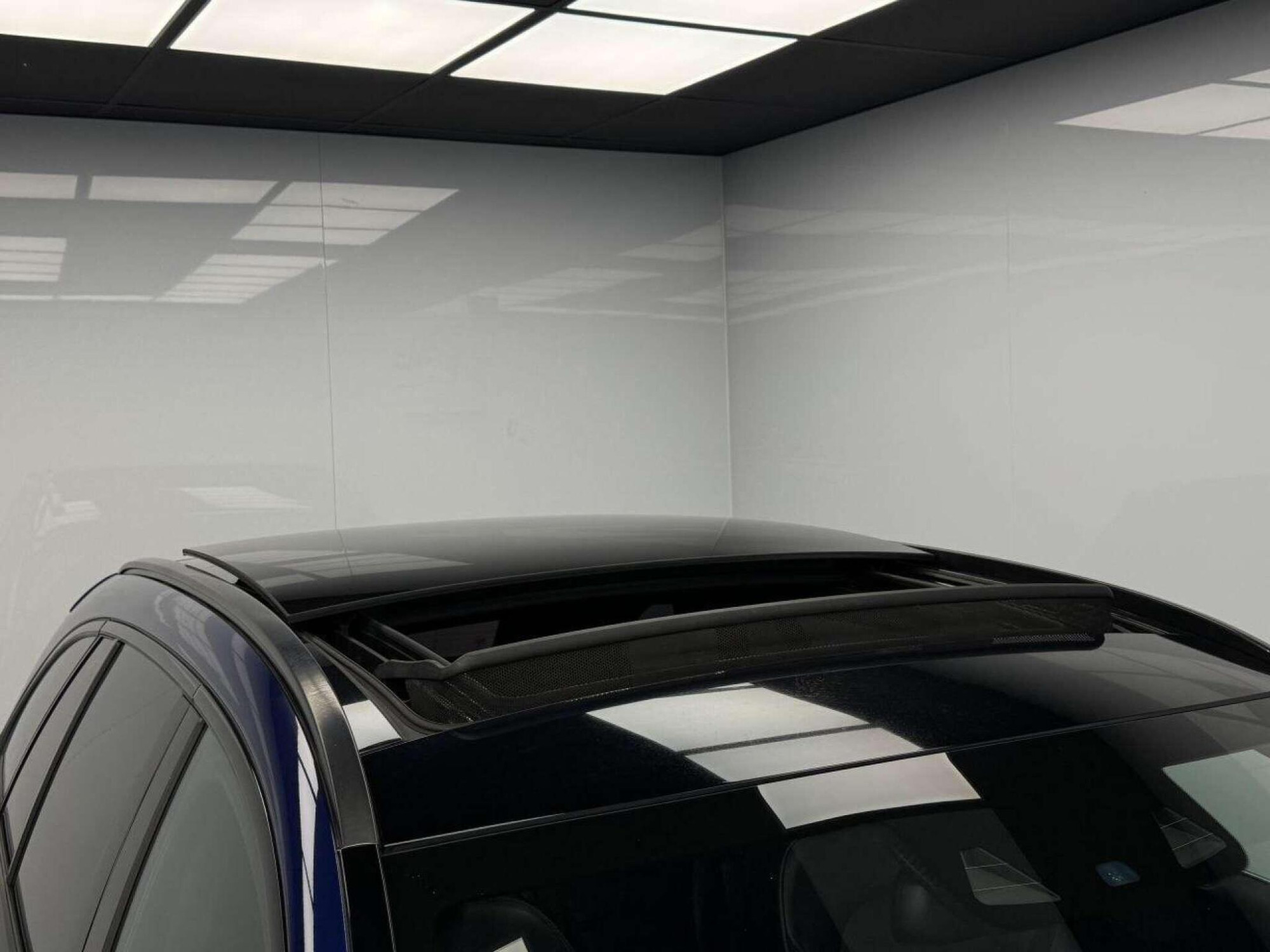 2016 Mercedes-Benz C-CLASS image 32