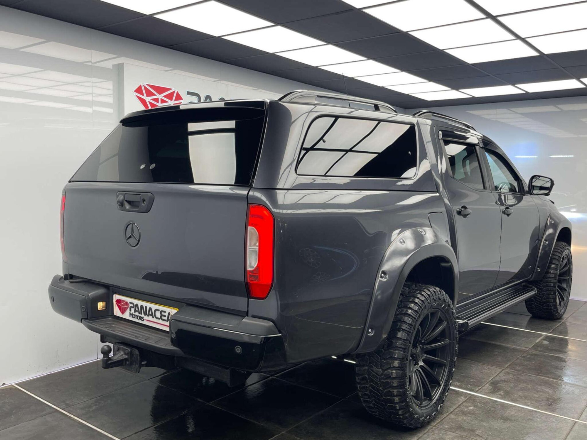 2018 Mercedes-Benz X-CLASS image 41