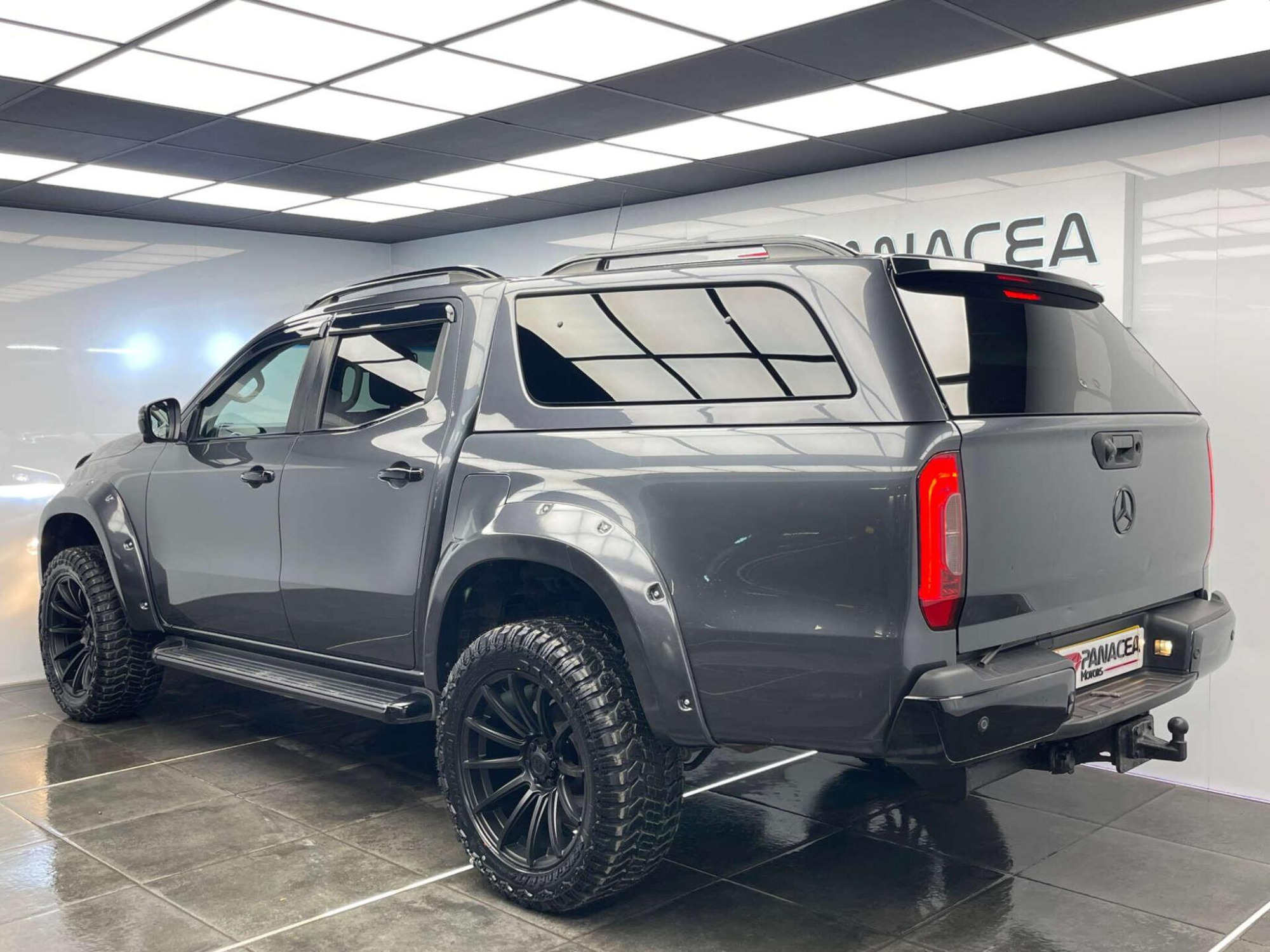 2018 Mercedes-Benz X-CLASS image 34