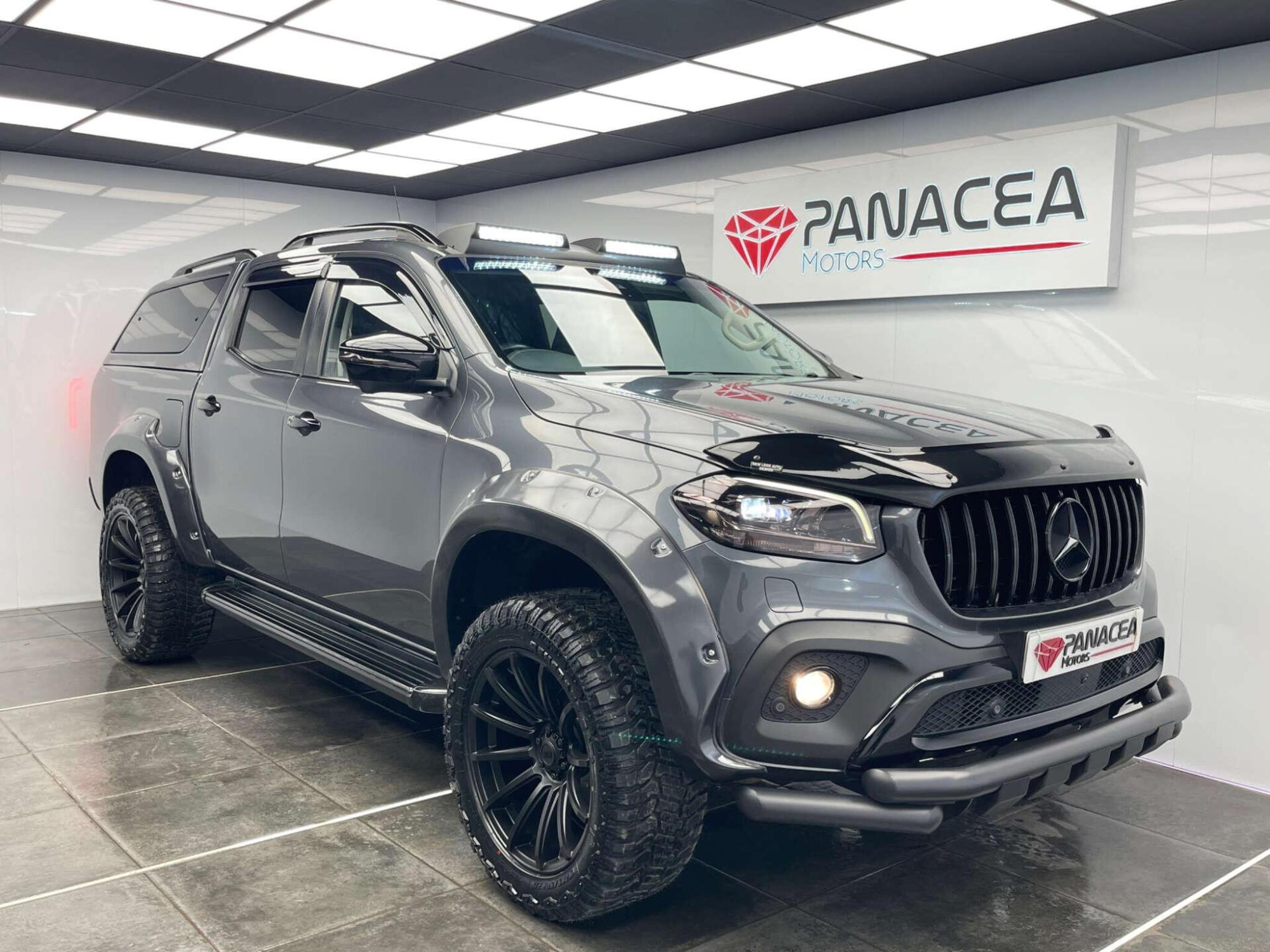 Mercedes-Benz X-CLASS