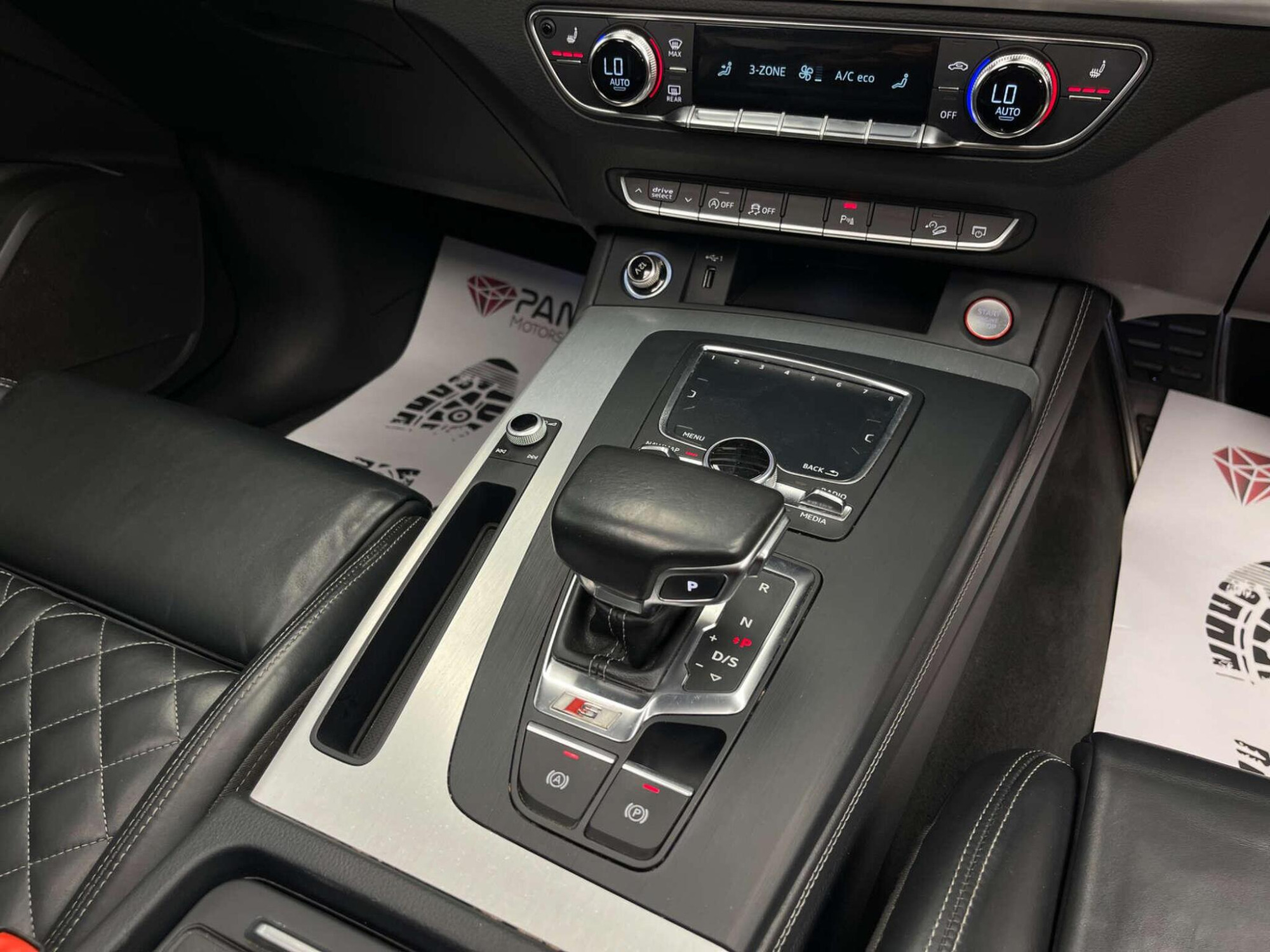 2018 Audi SQ5 image 26