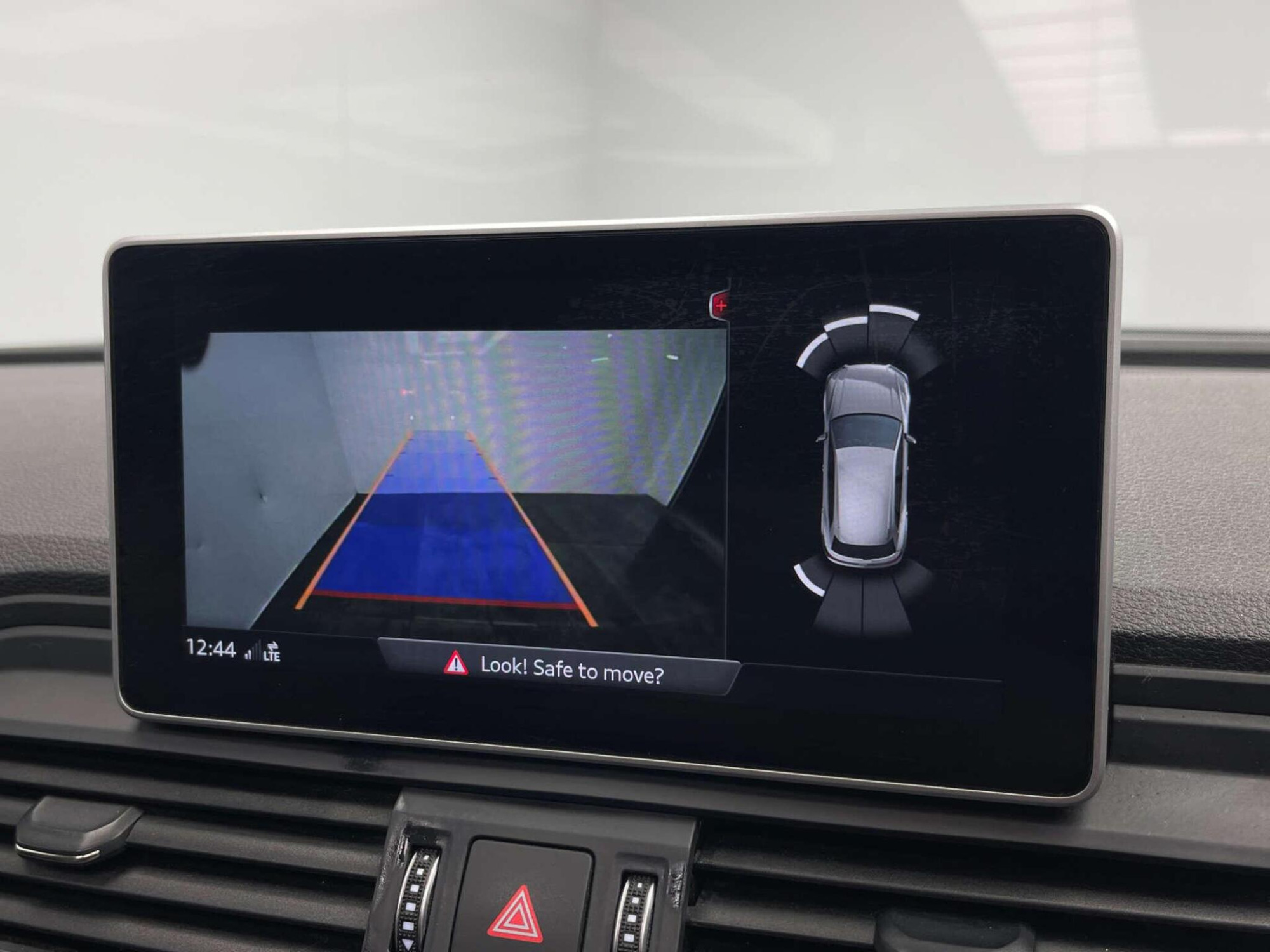 2018 Audi SQ5 image 23