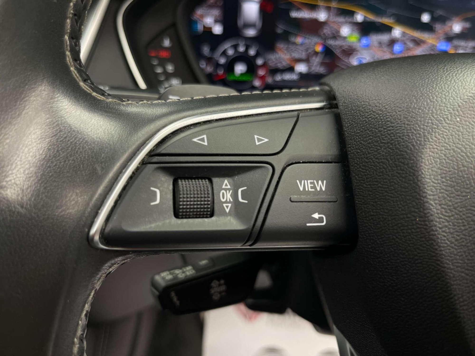 2018 Audi SQ5 image 19