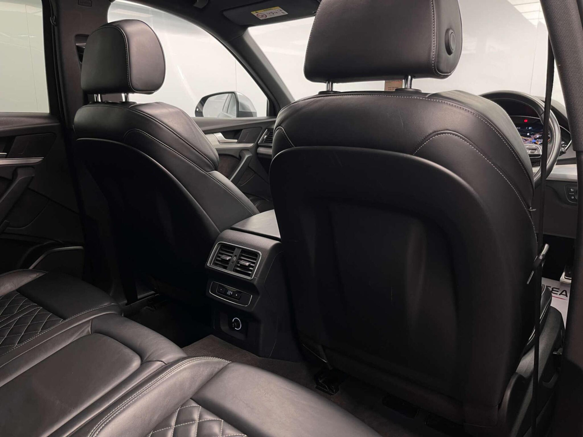 2018 Audi SQ5 image 28