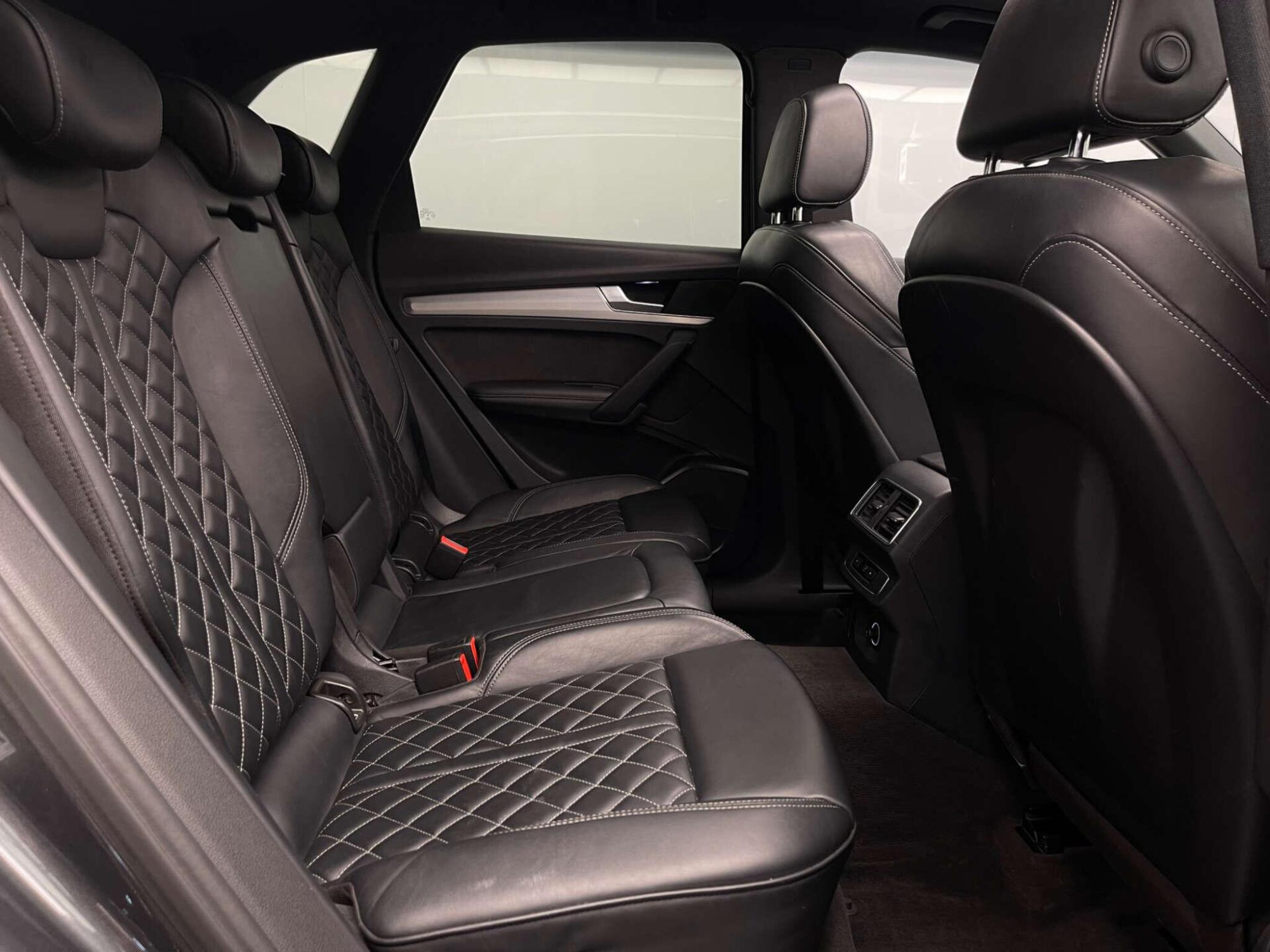 2018 Audi SQ5 image 27