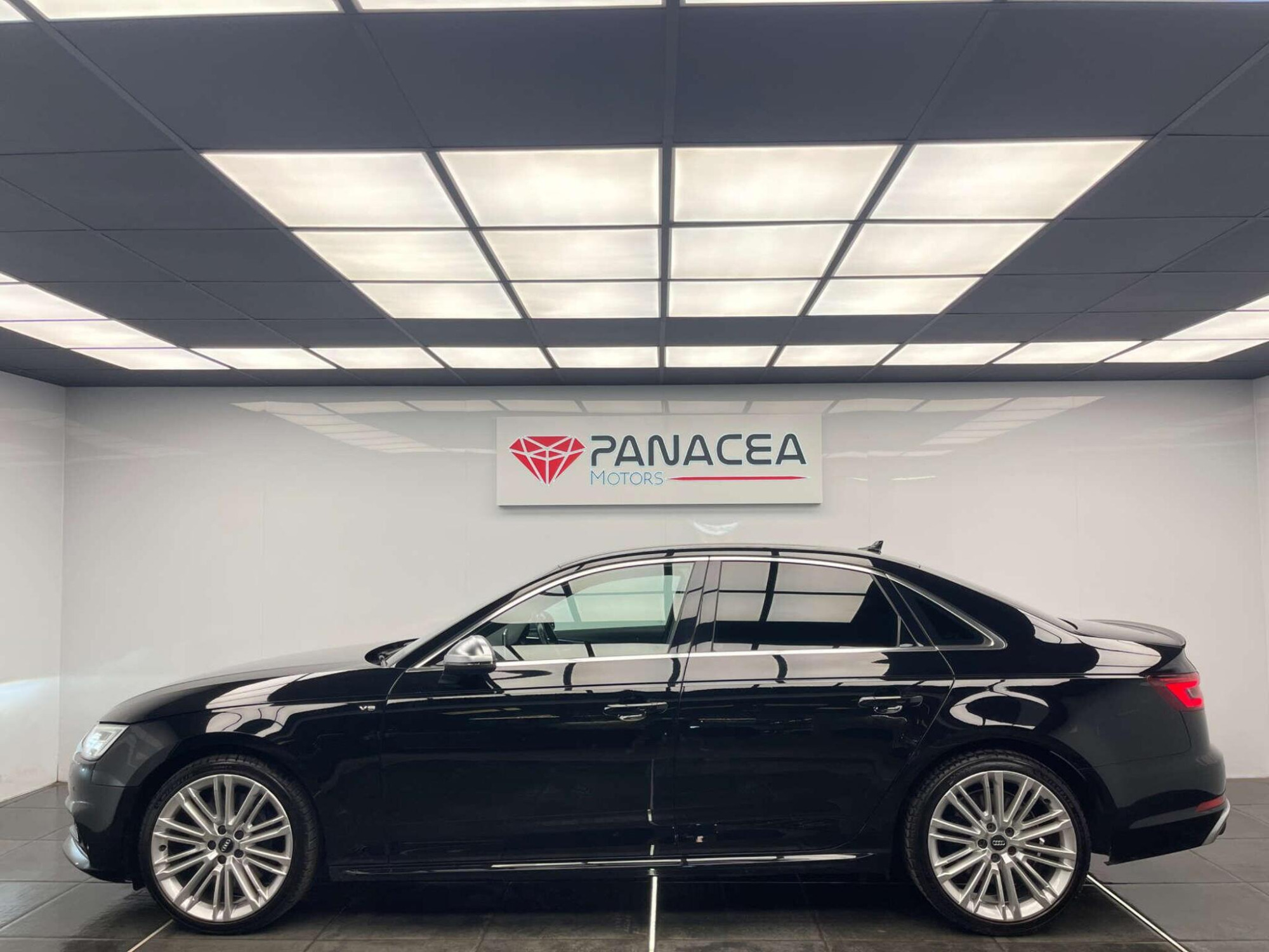 2017 Audi S4 image 33