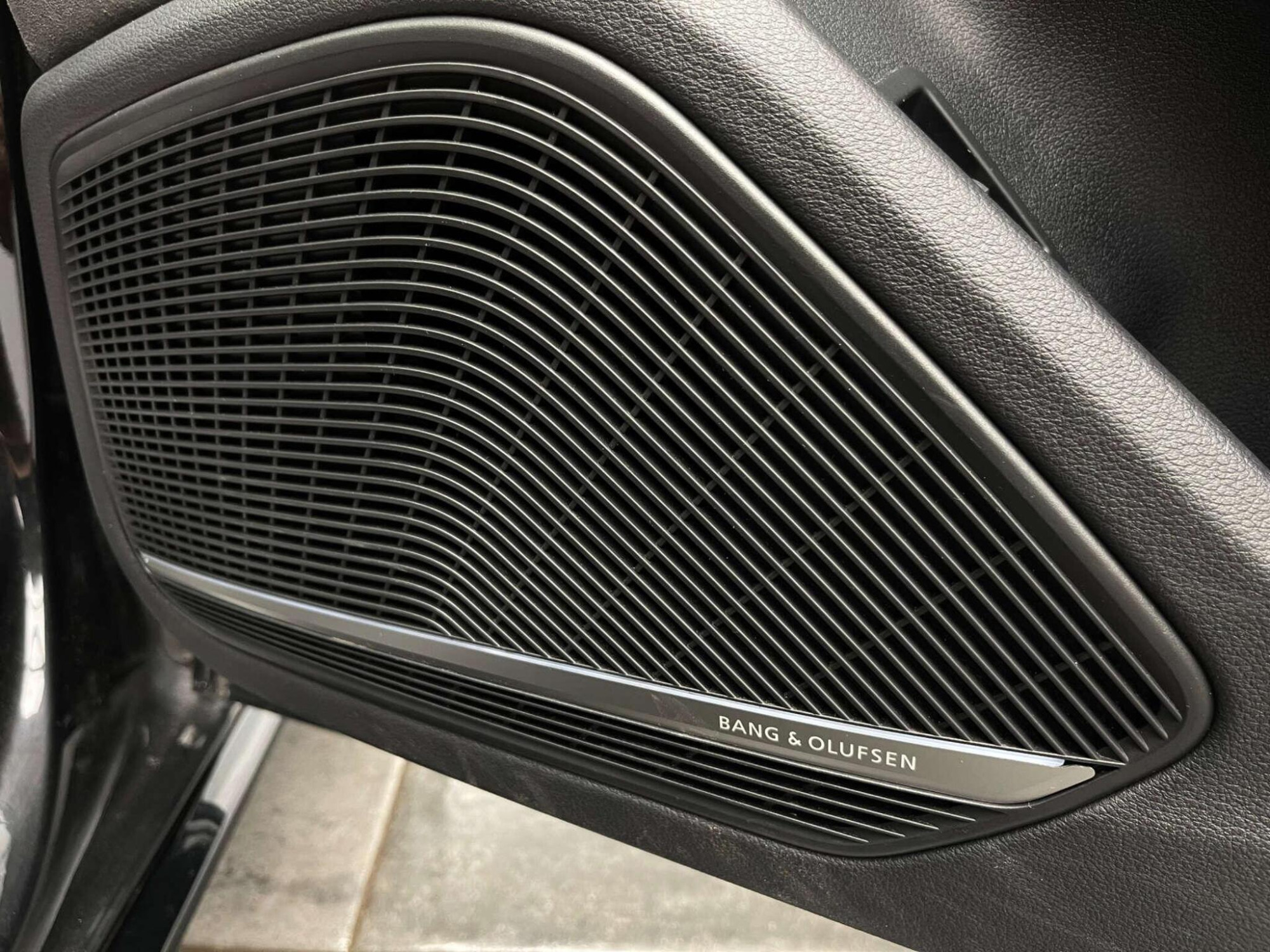 2017 Audi S4 image 18