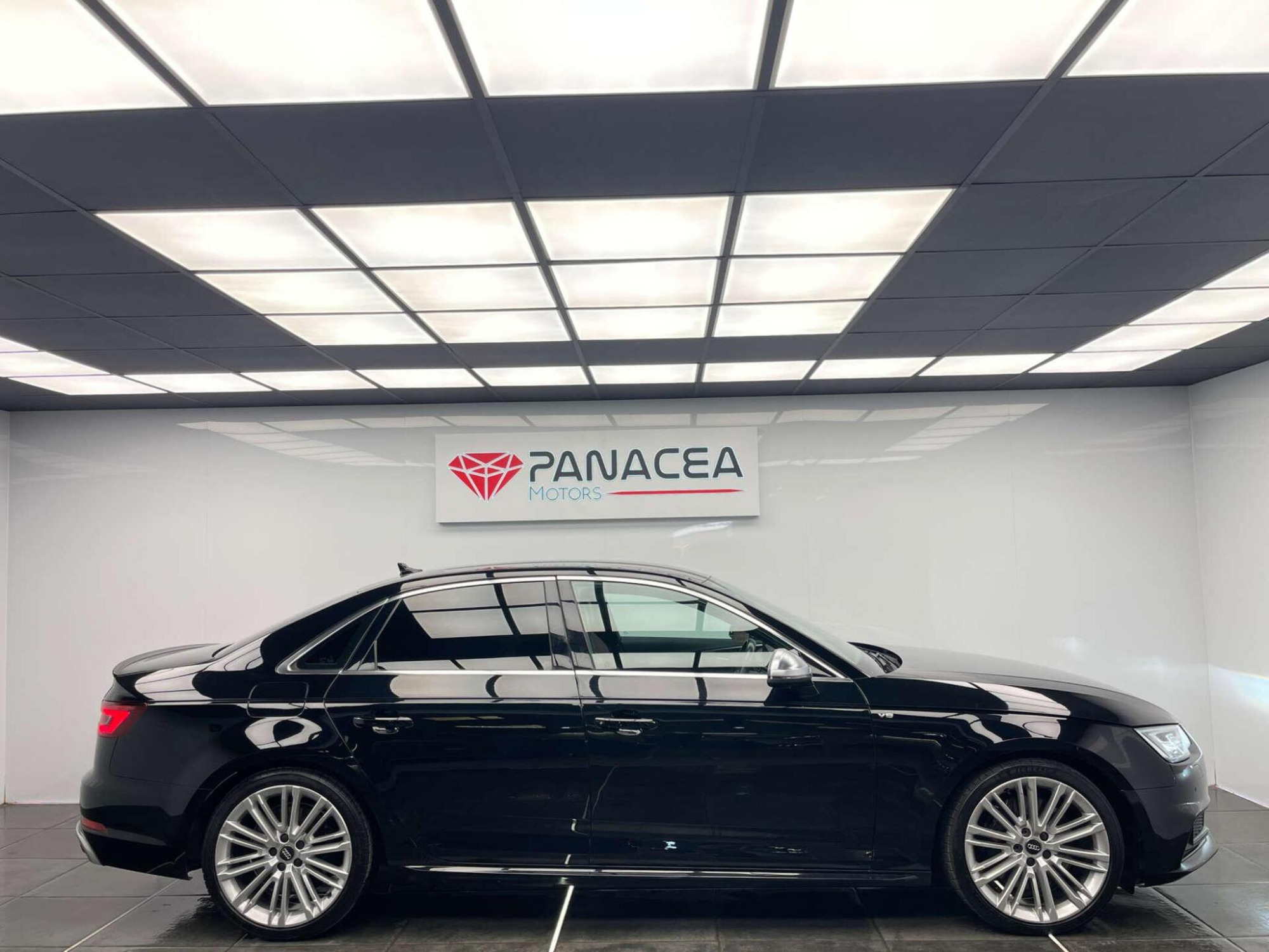 2017 Audi S4 image 4