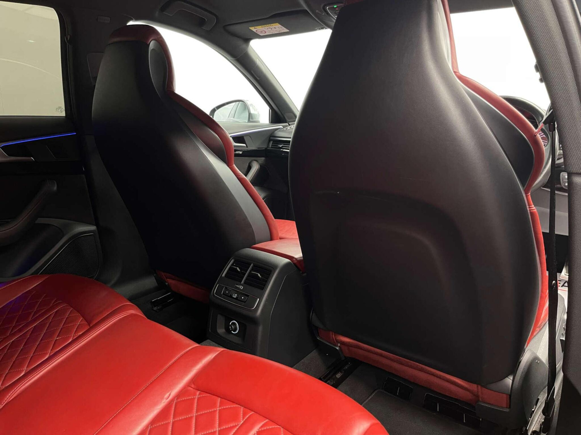 2017 Audi S4 image 29