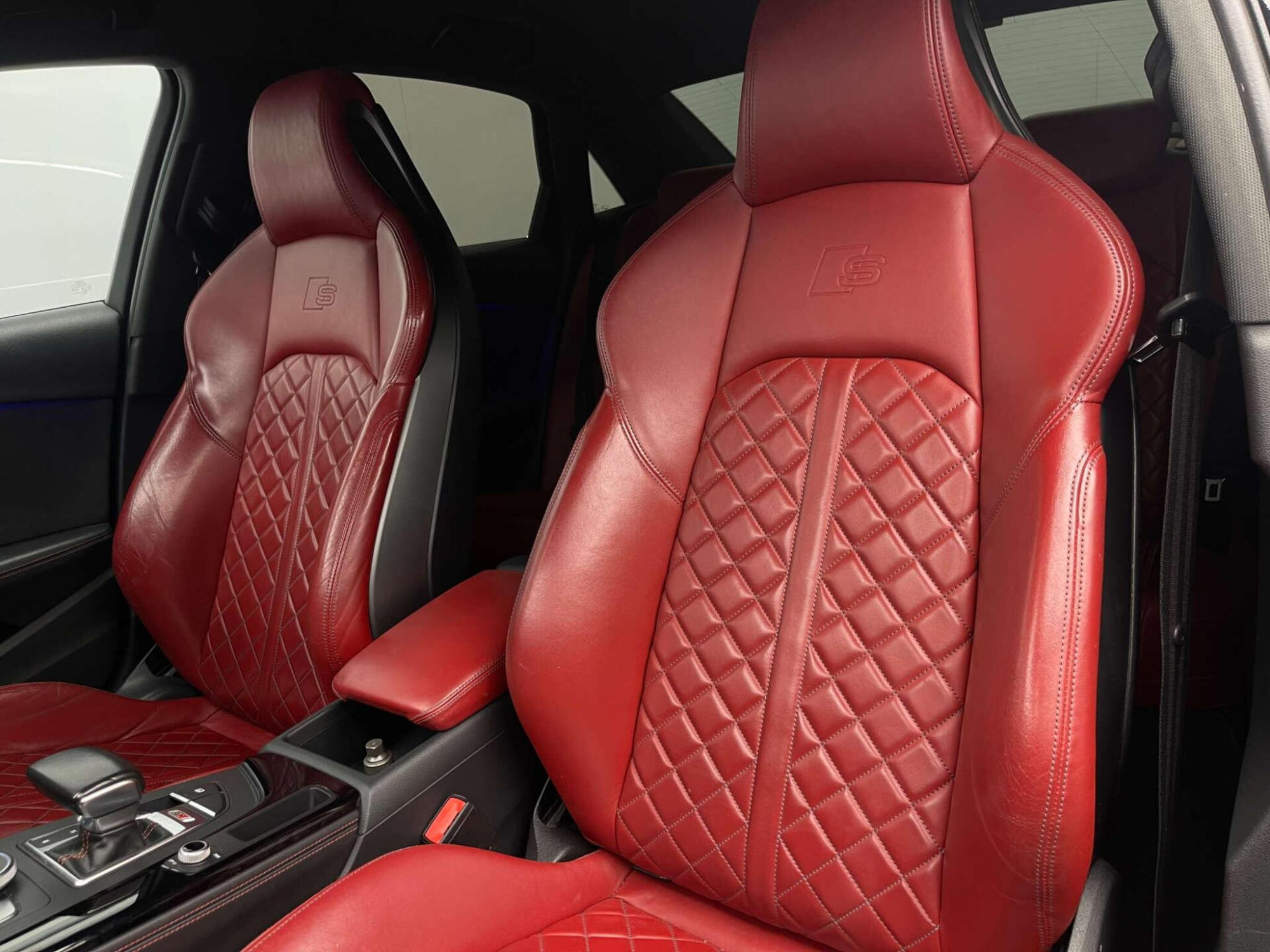 2017 Audi S4 image 40