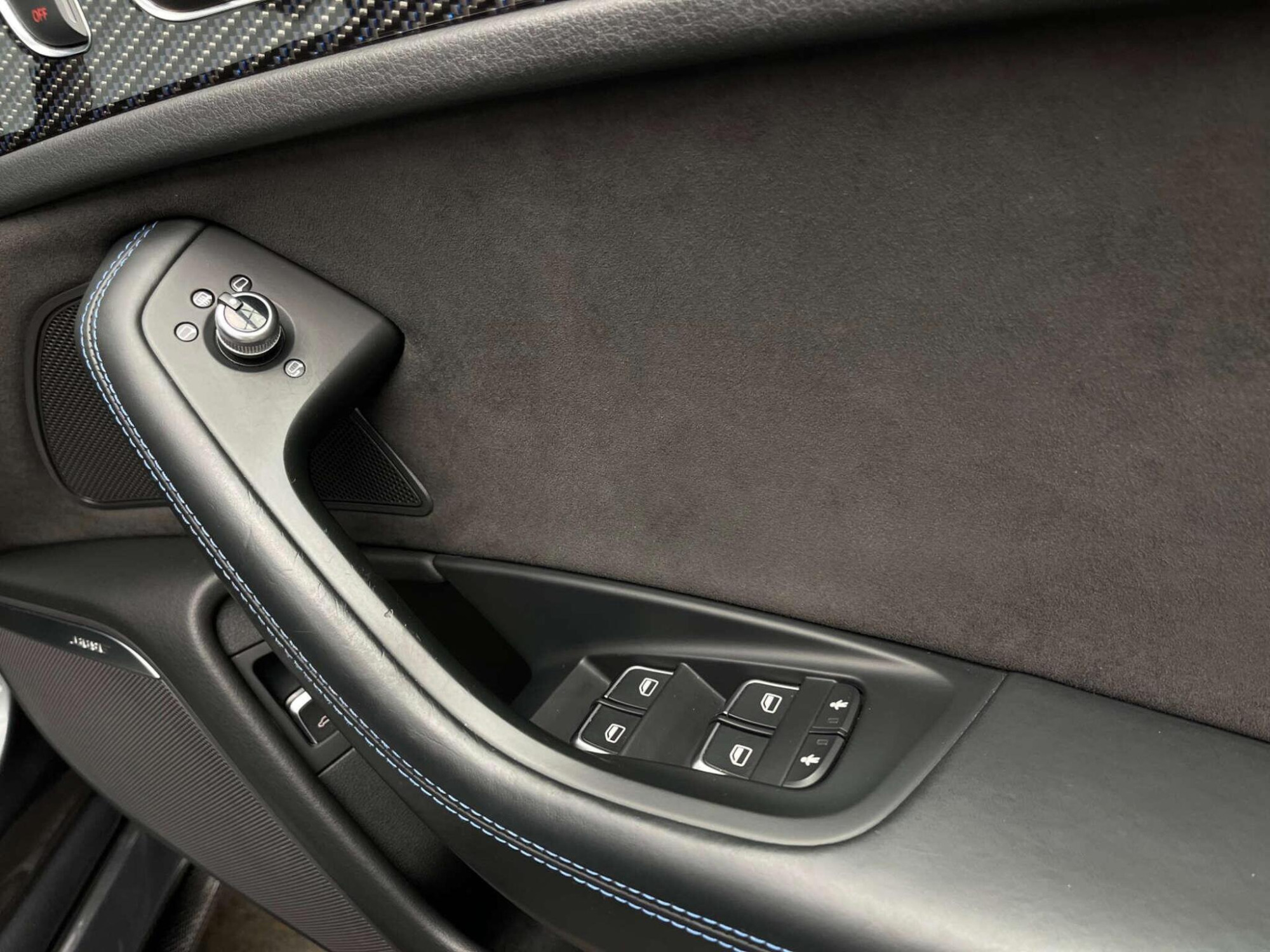 2018 Audi RS6 AVANT image 30