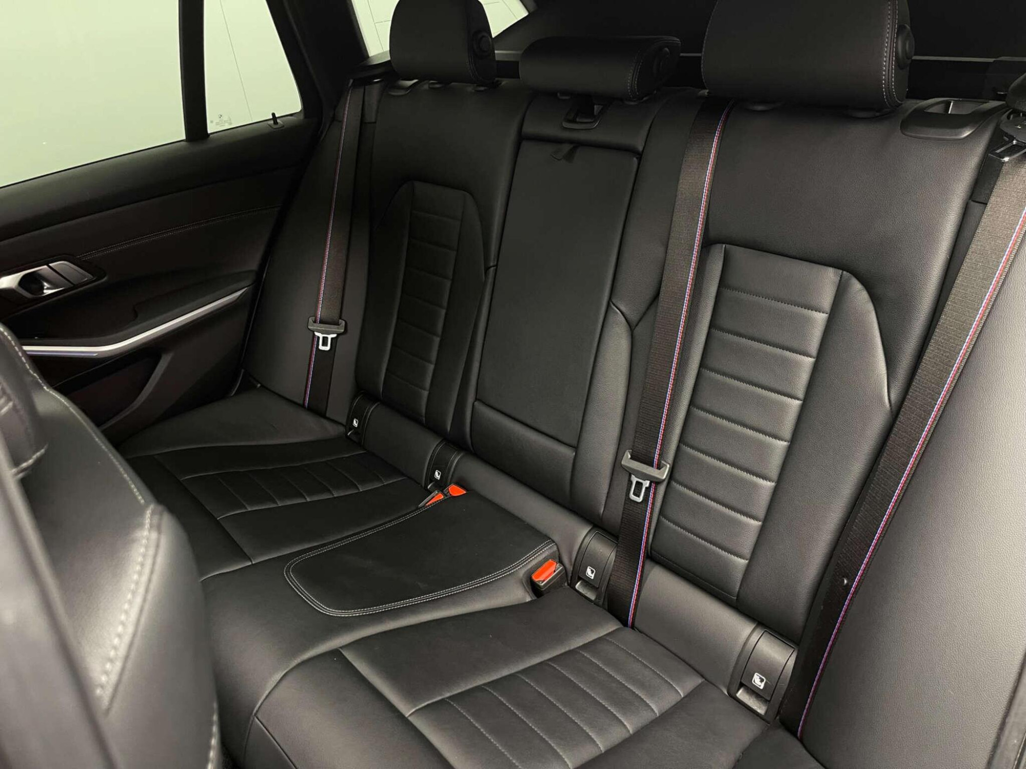 2021 BMW 3 SERIES image 31