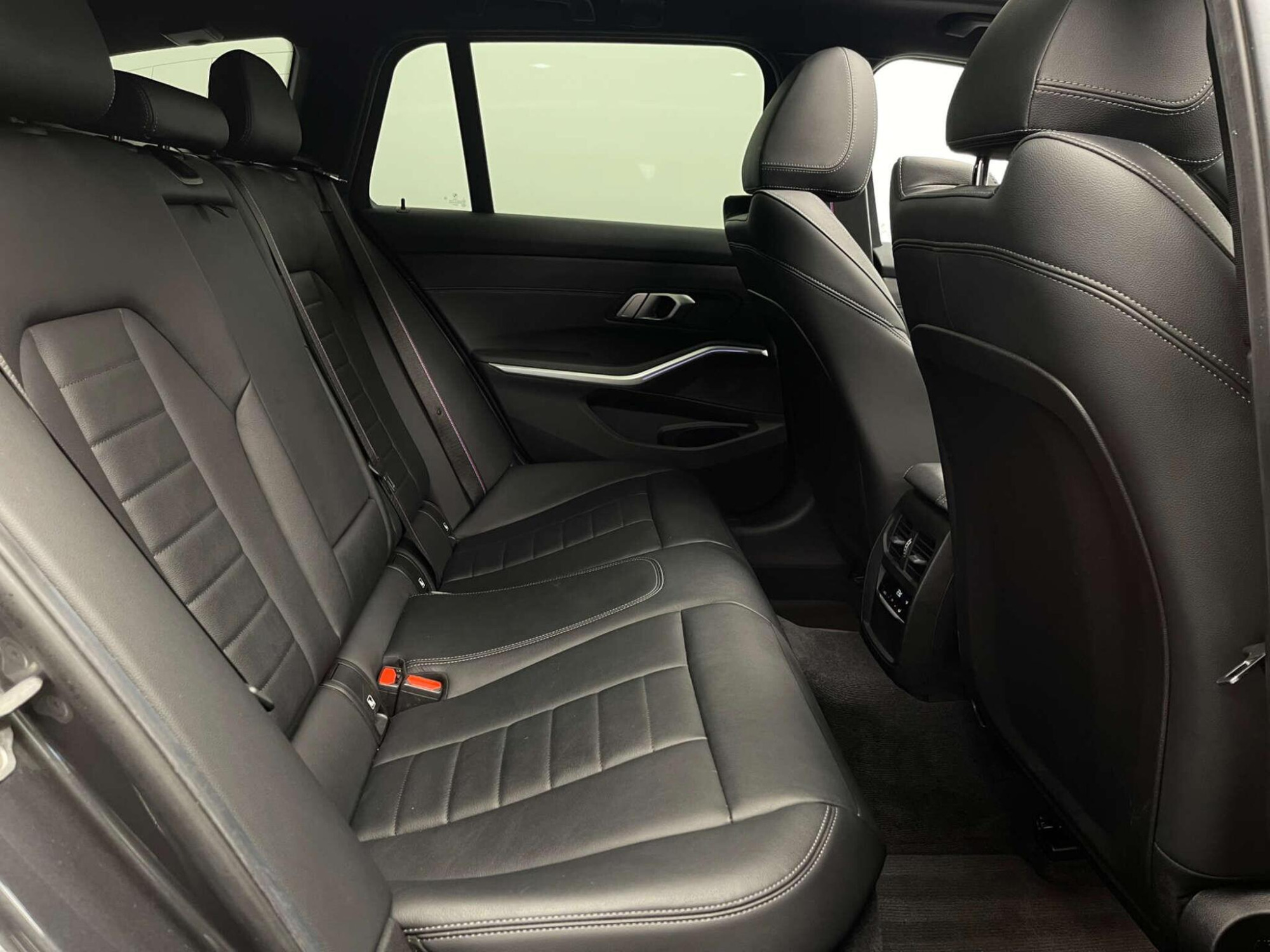 2021 BMW 3 SERIES image 28