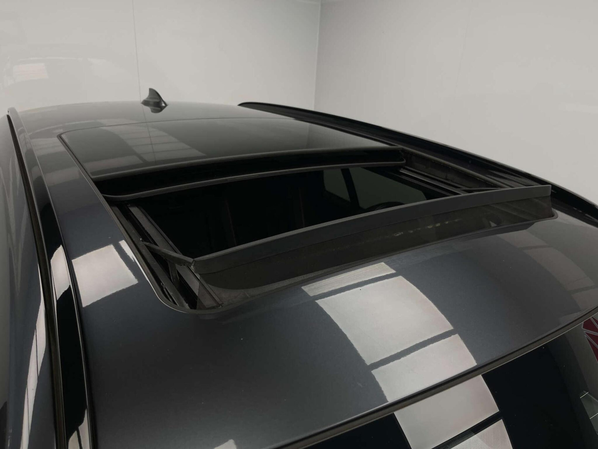2021 BMW 3 SERIES image 25
