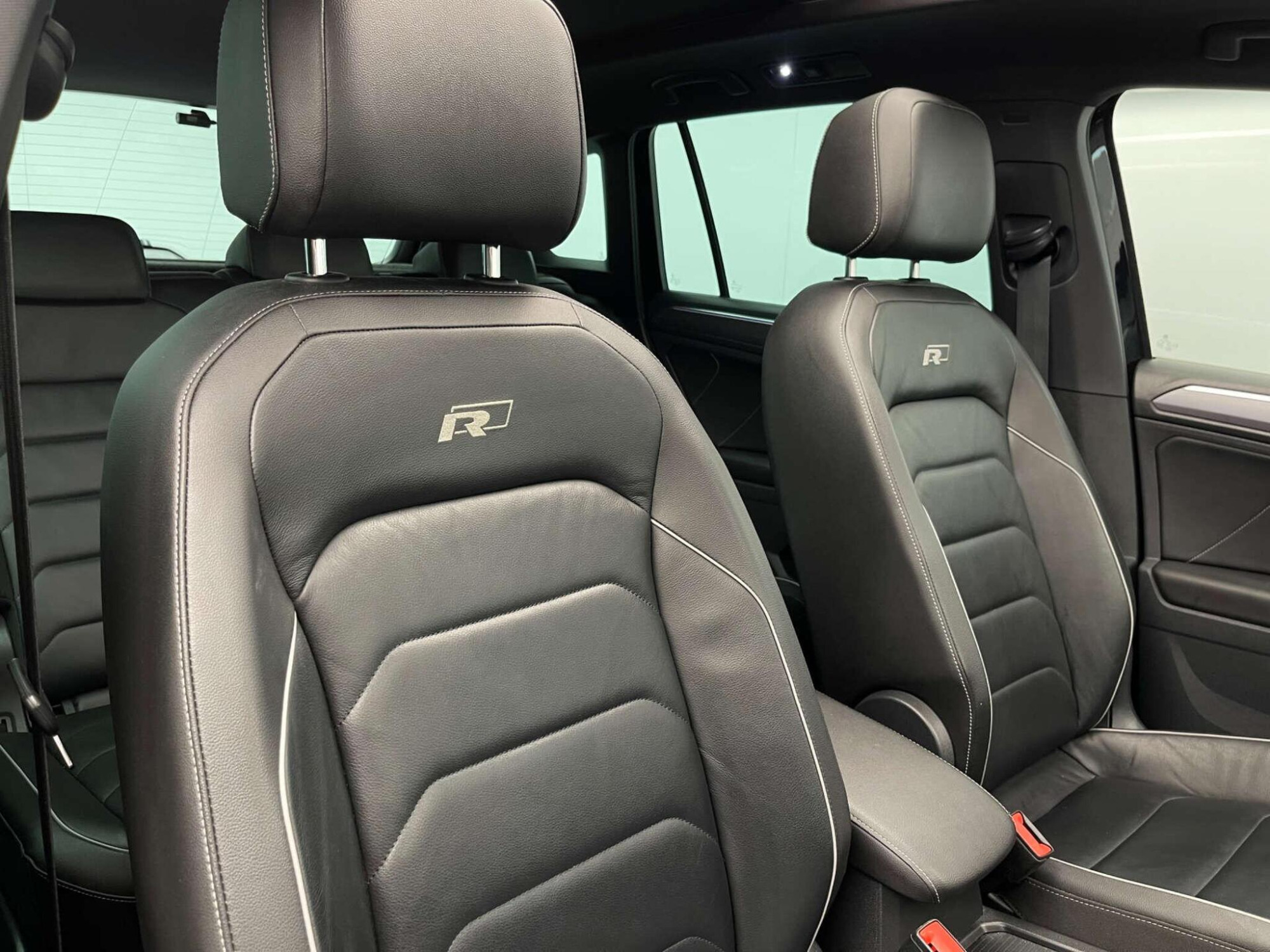 2017 Volkswagen TIGUAN image 13