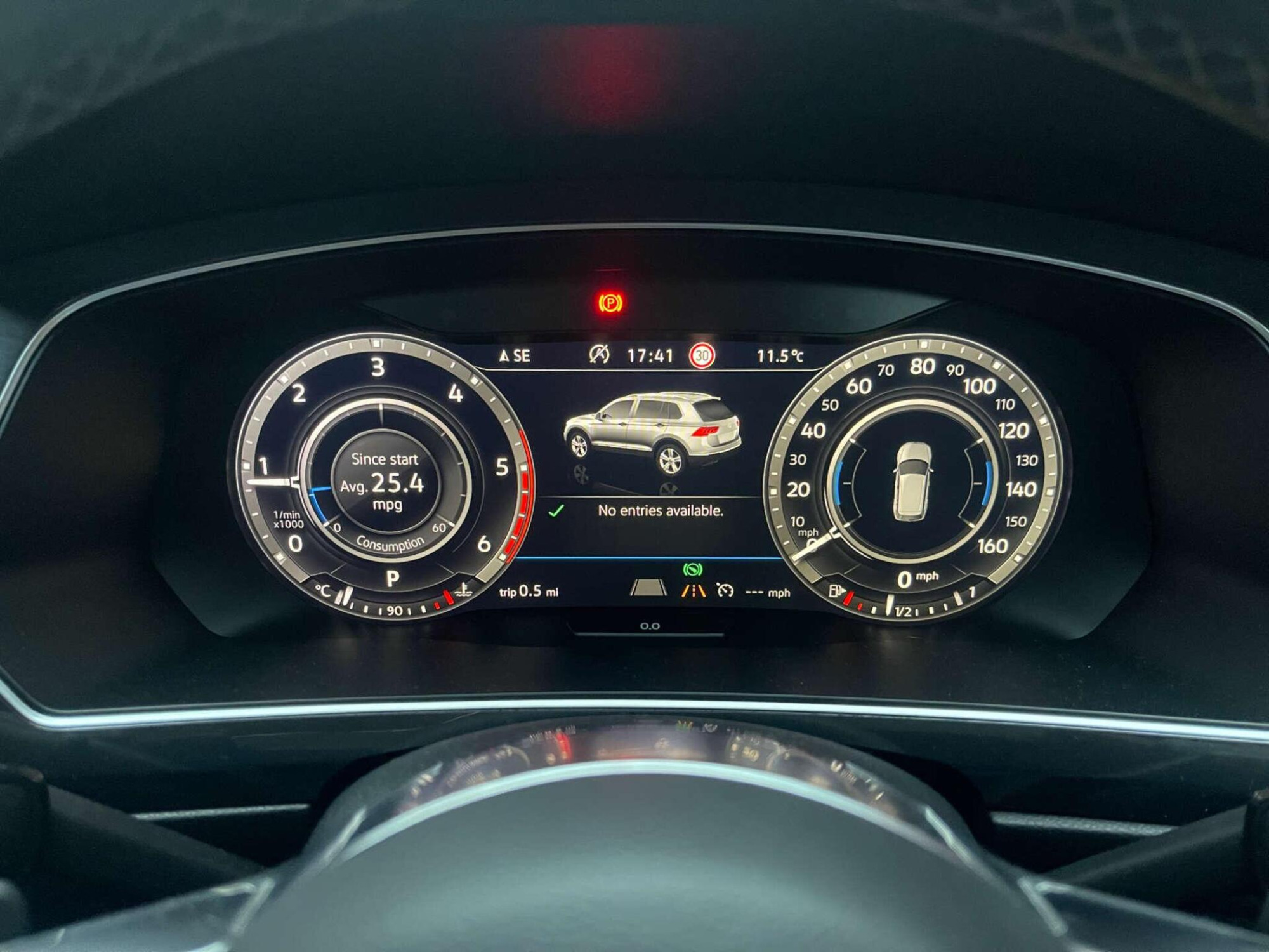 2017 Volkswagen TIGUAN image 20