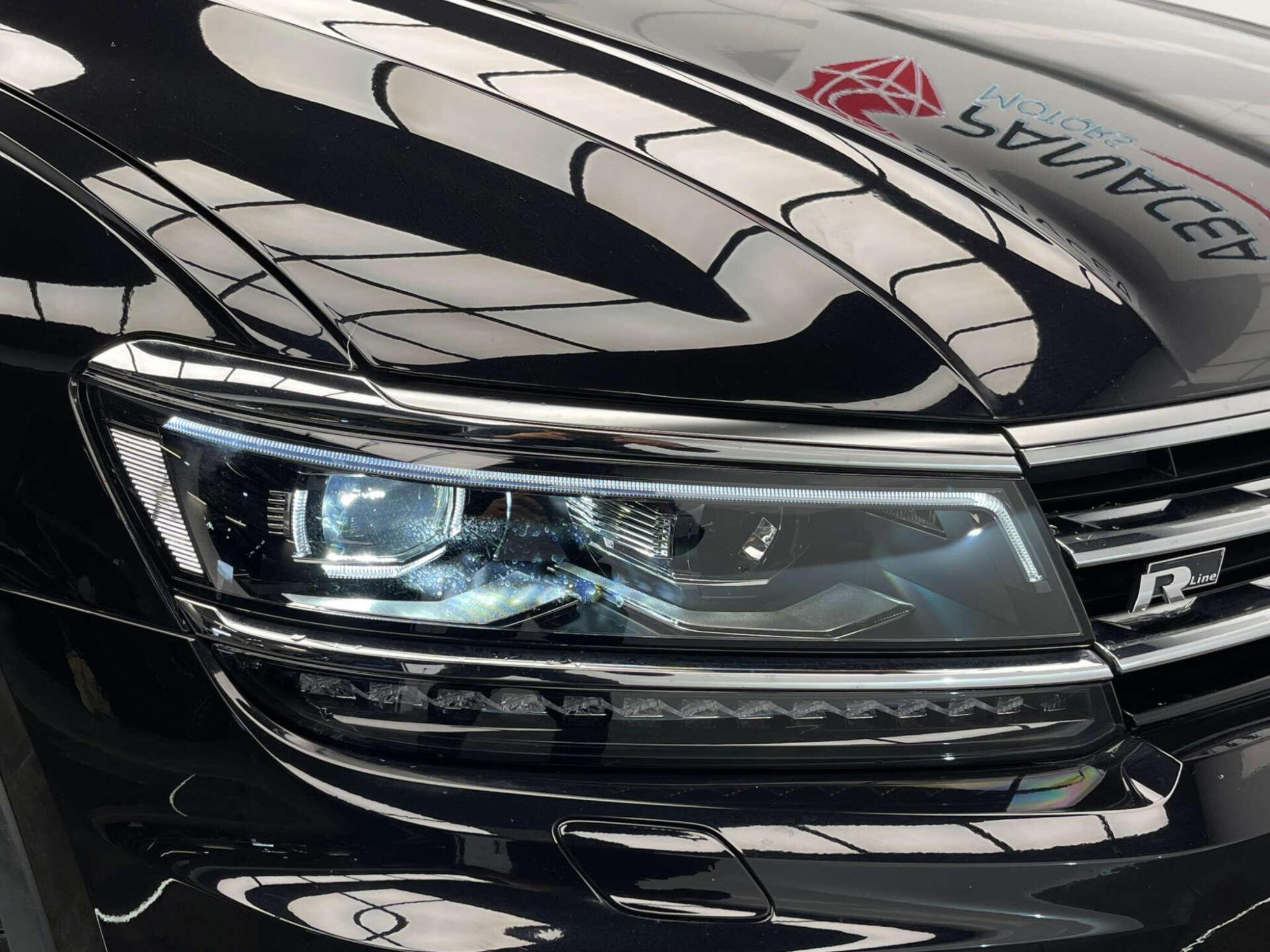 2017 Volkswagen TIGUAN image 6