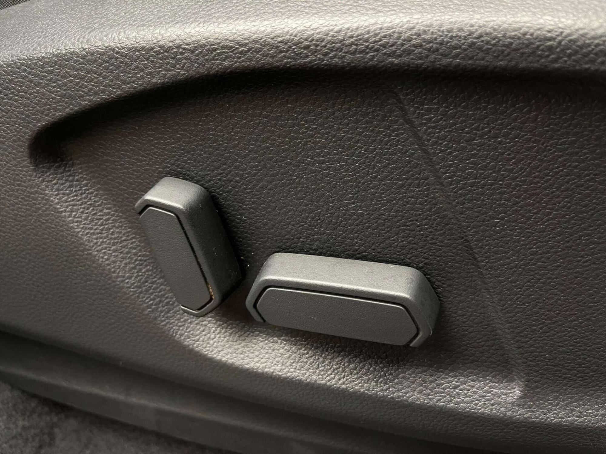 2018 Ford RANGER image 25
