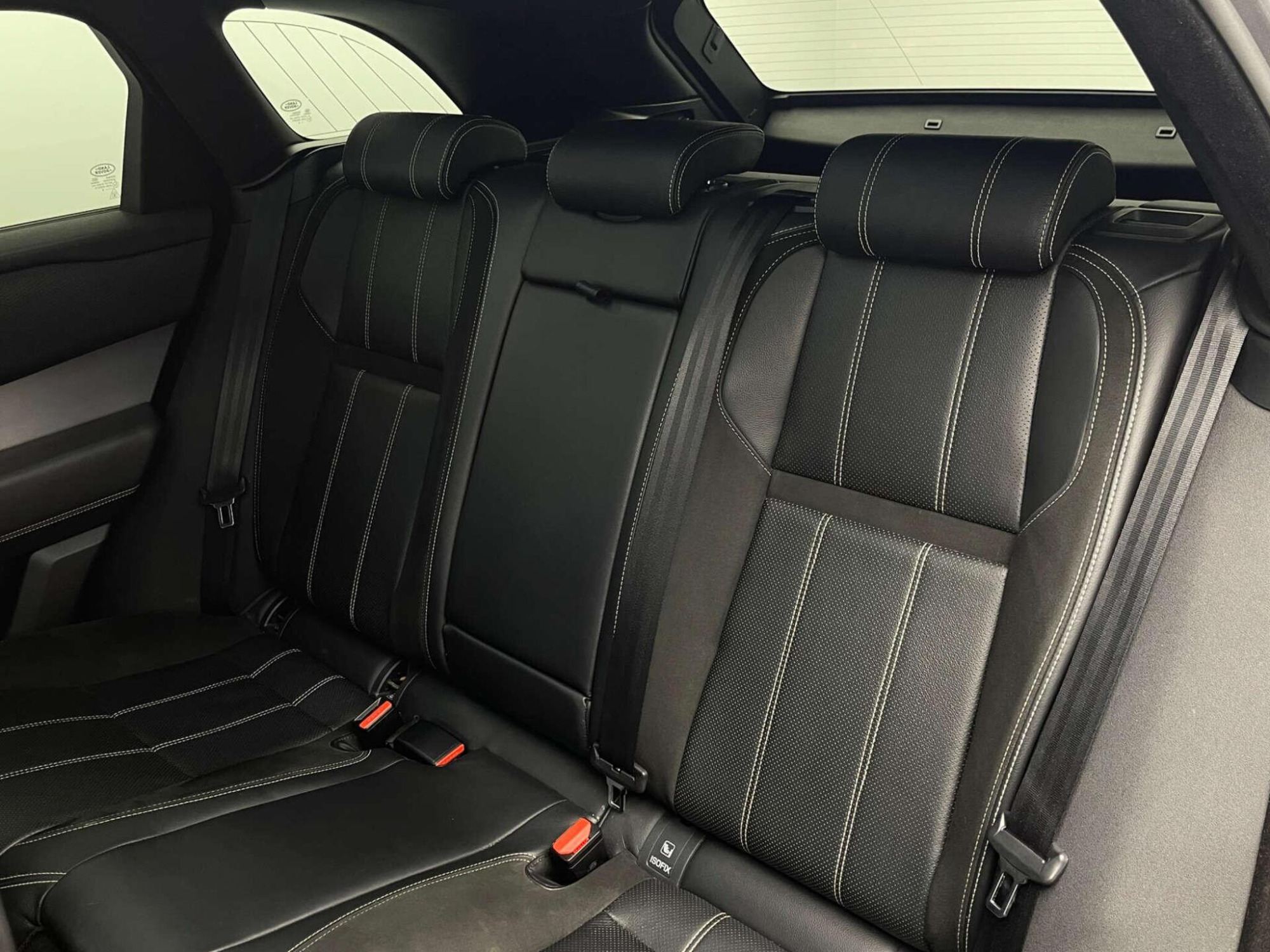 2018 Land Rover RANGE ROVER VELAR image 29