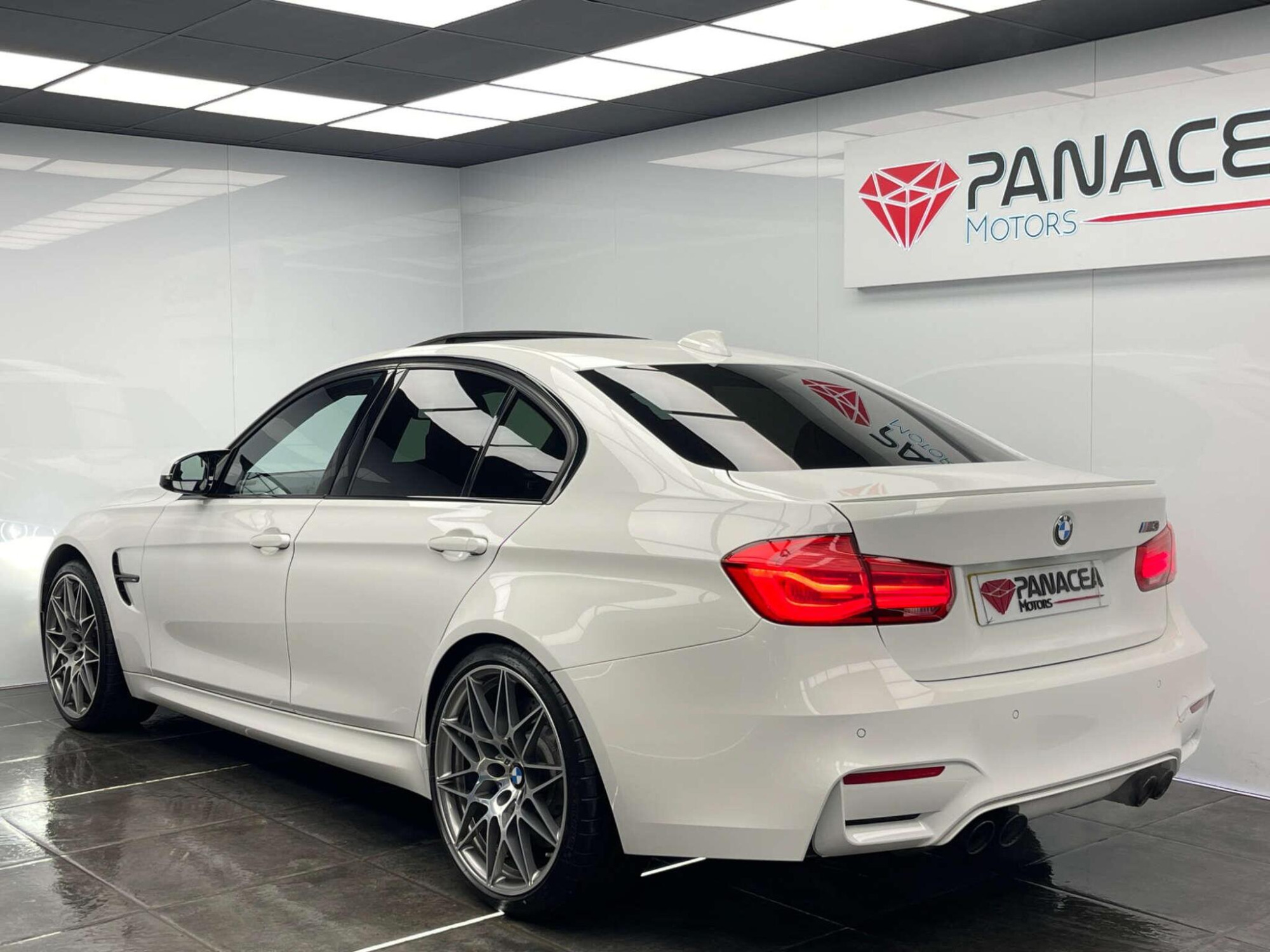 2016 BMW M3 image 37