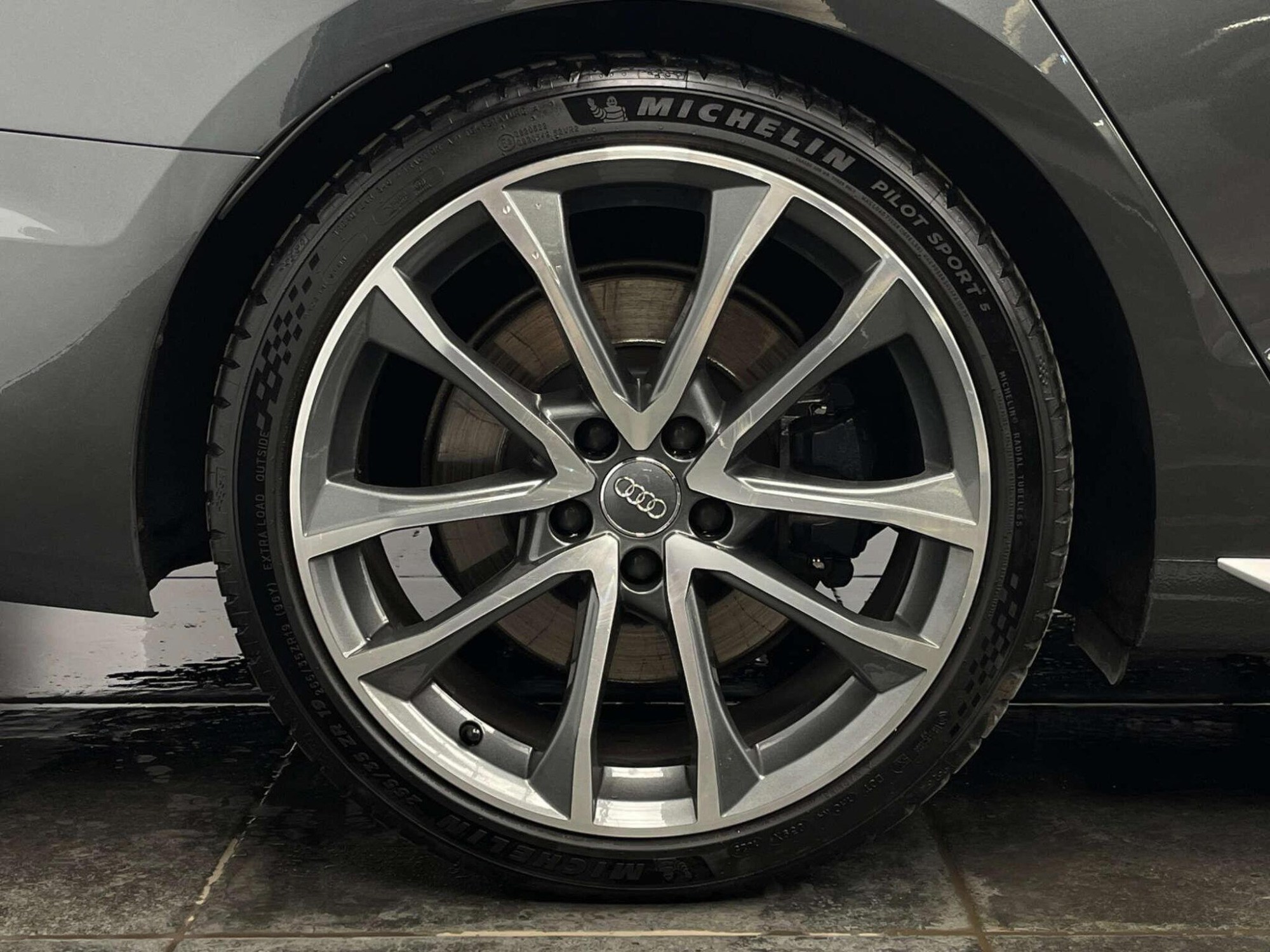 2020 Audi S4 image 32