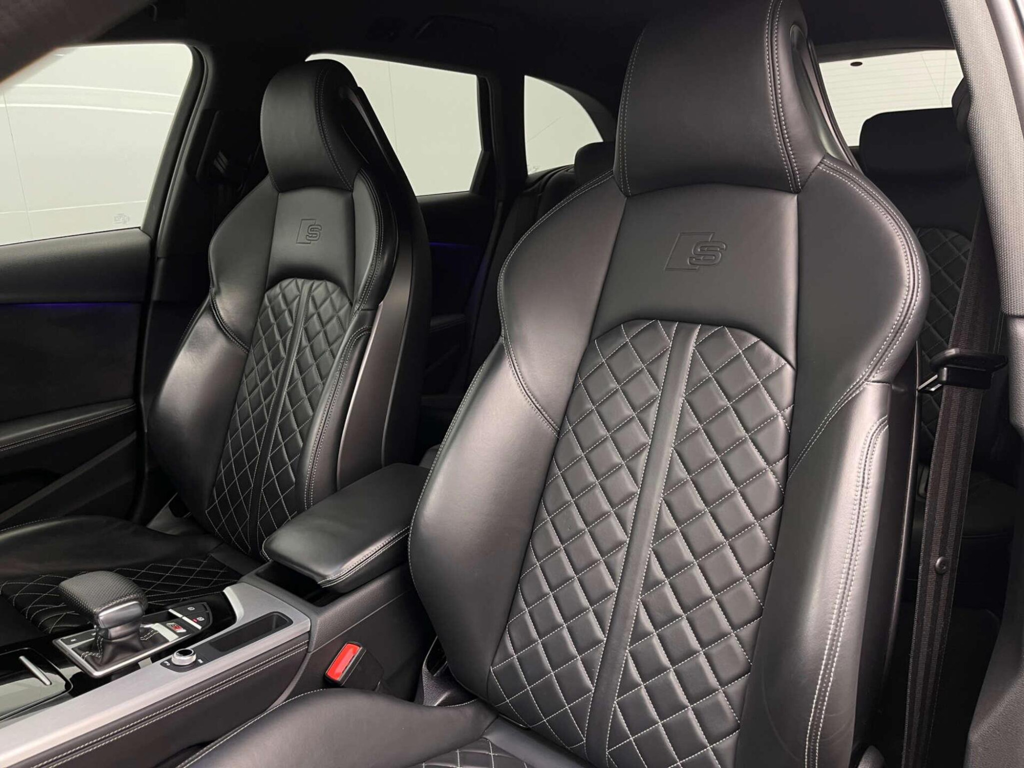 2020 Audi S4 image 44