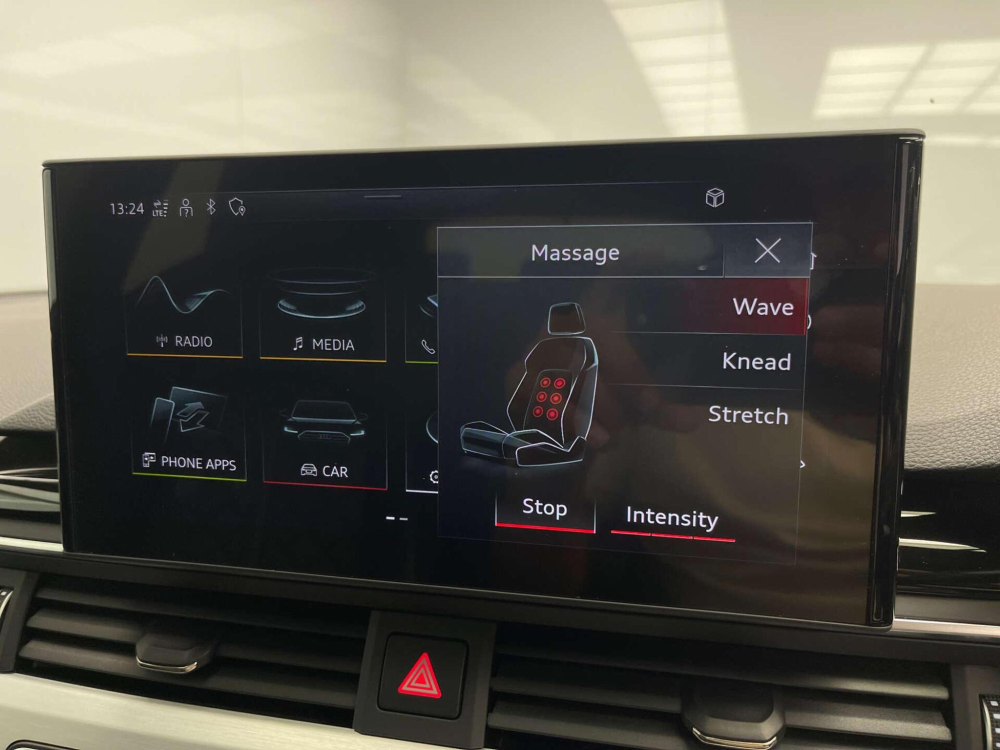 2020 Audi S4 image 26