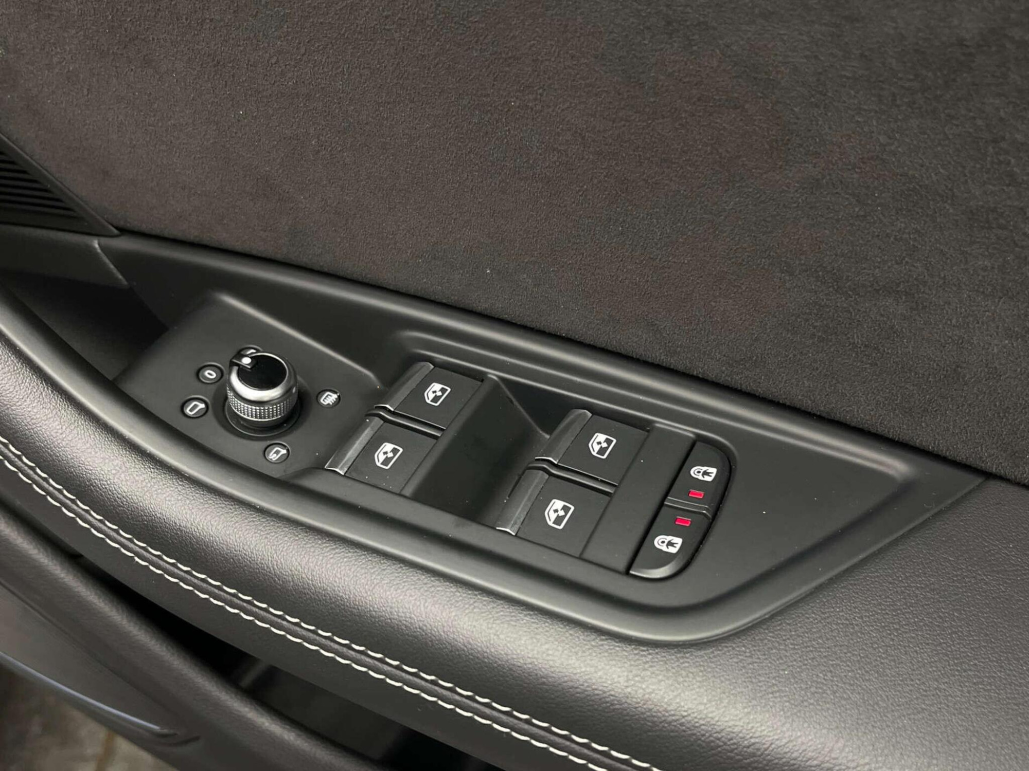 2020 Audi S4 image 13