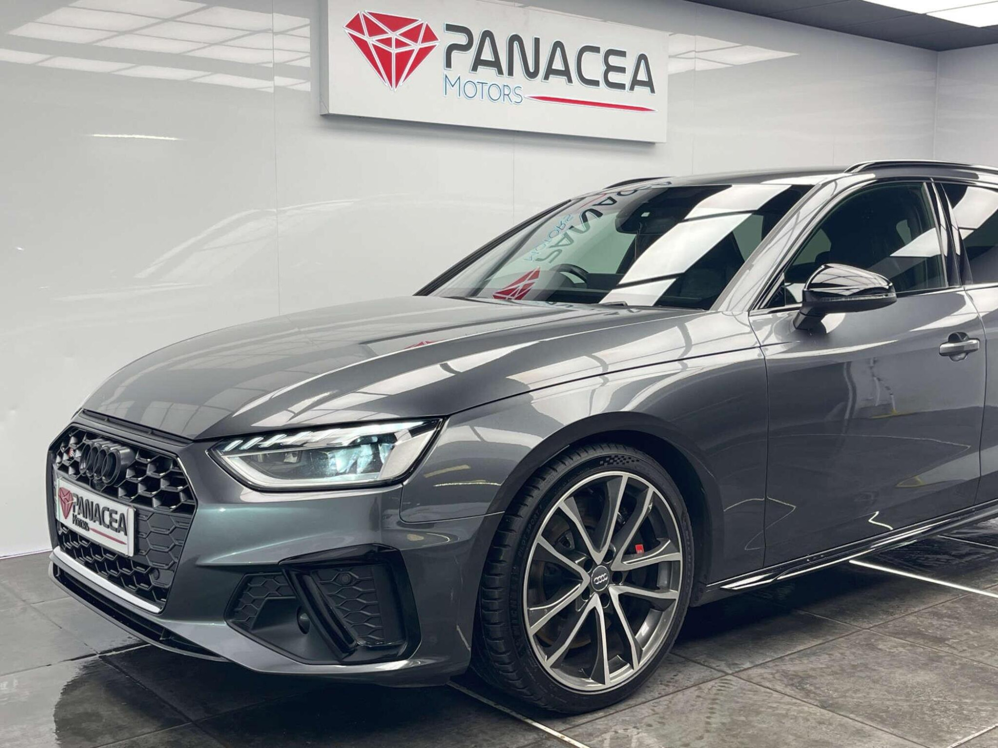 2020 Audi S4 image 11