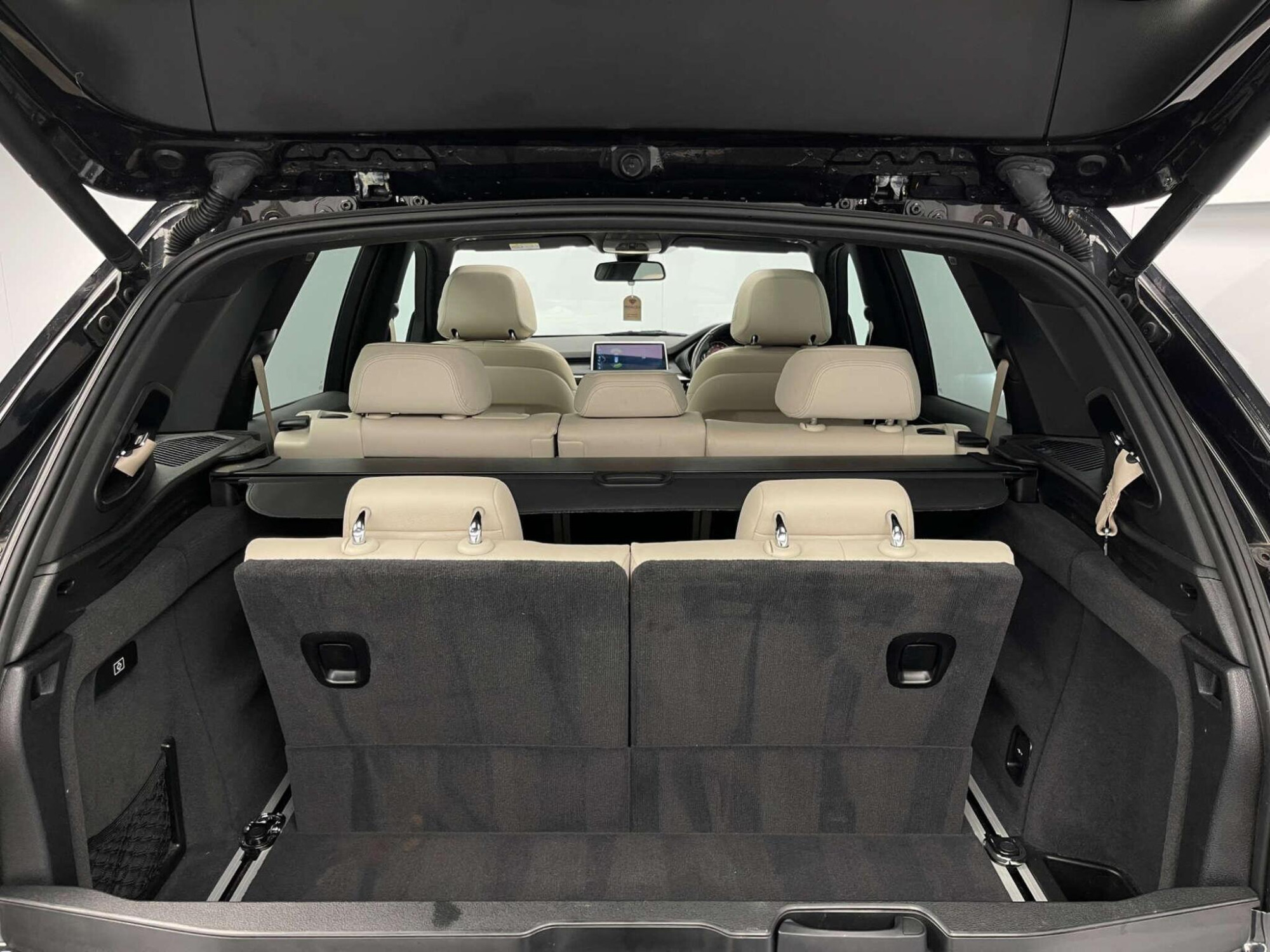 2016 BMW X5 image 40