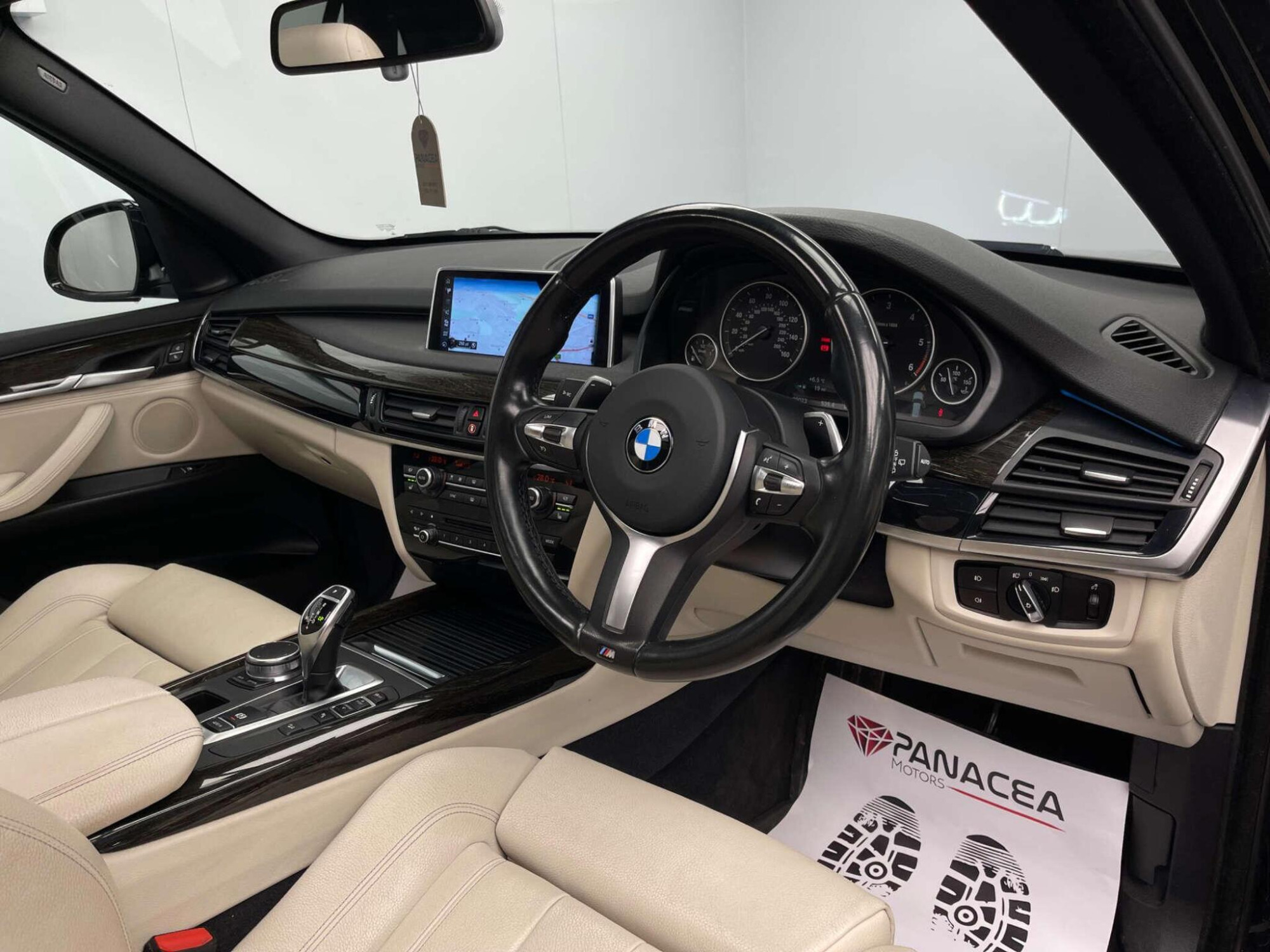 2016 BMW X5 image 12