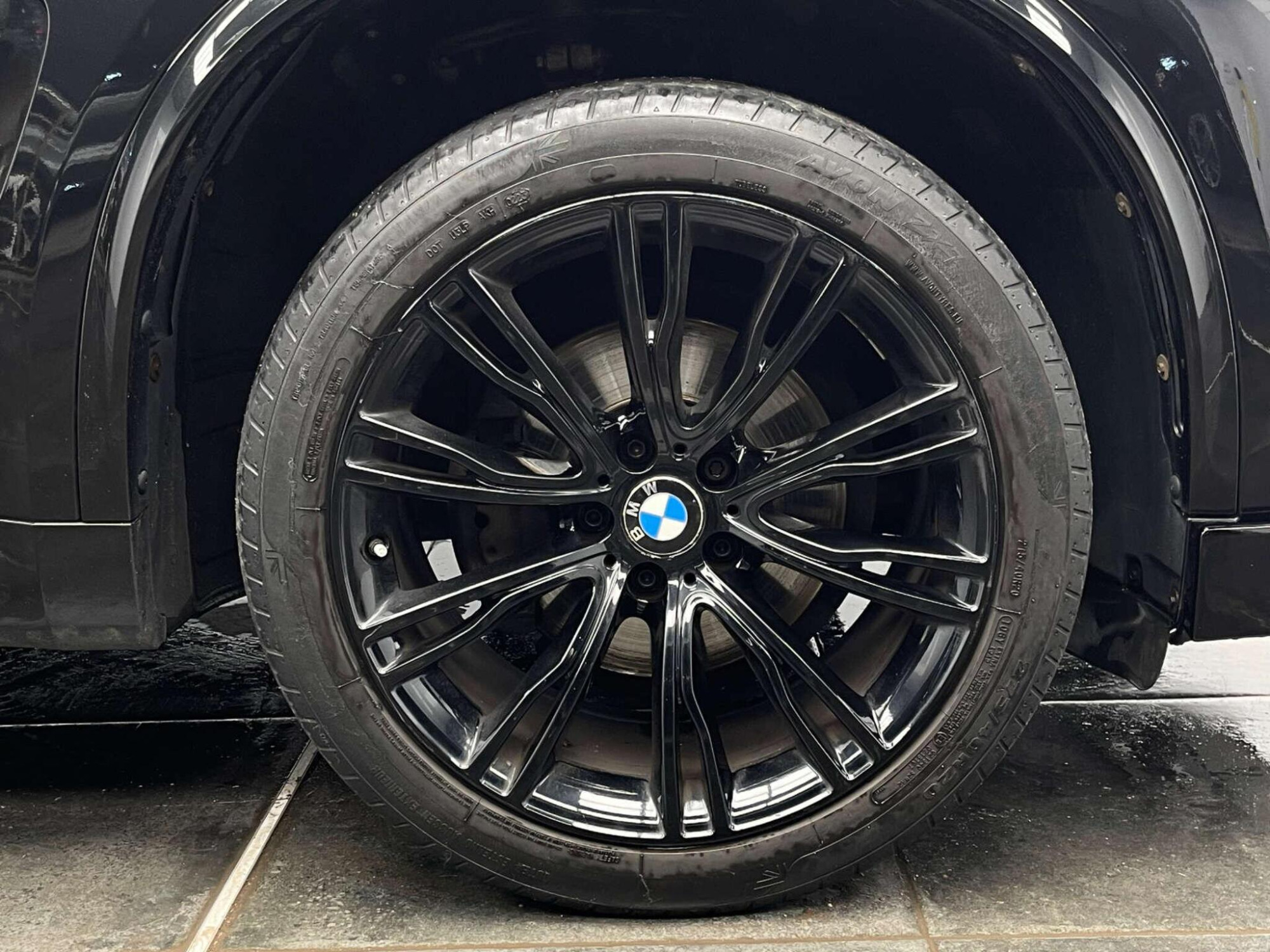 2016 BMW X5 image 32