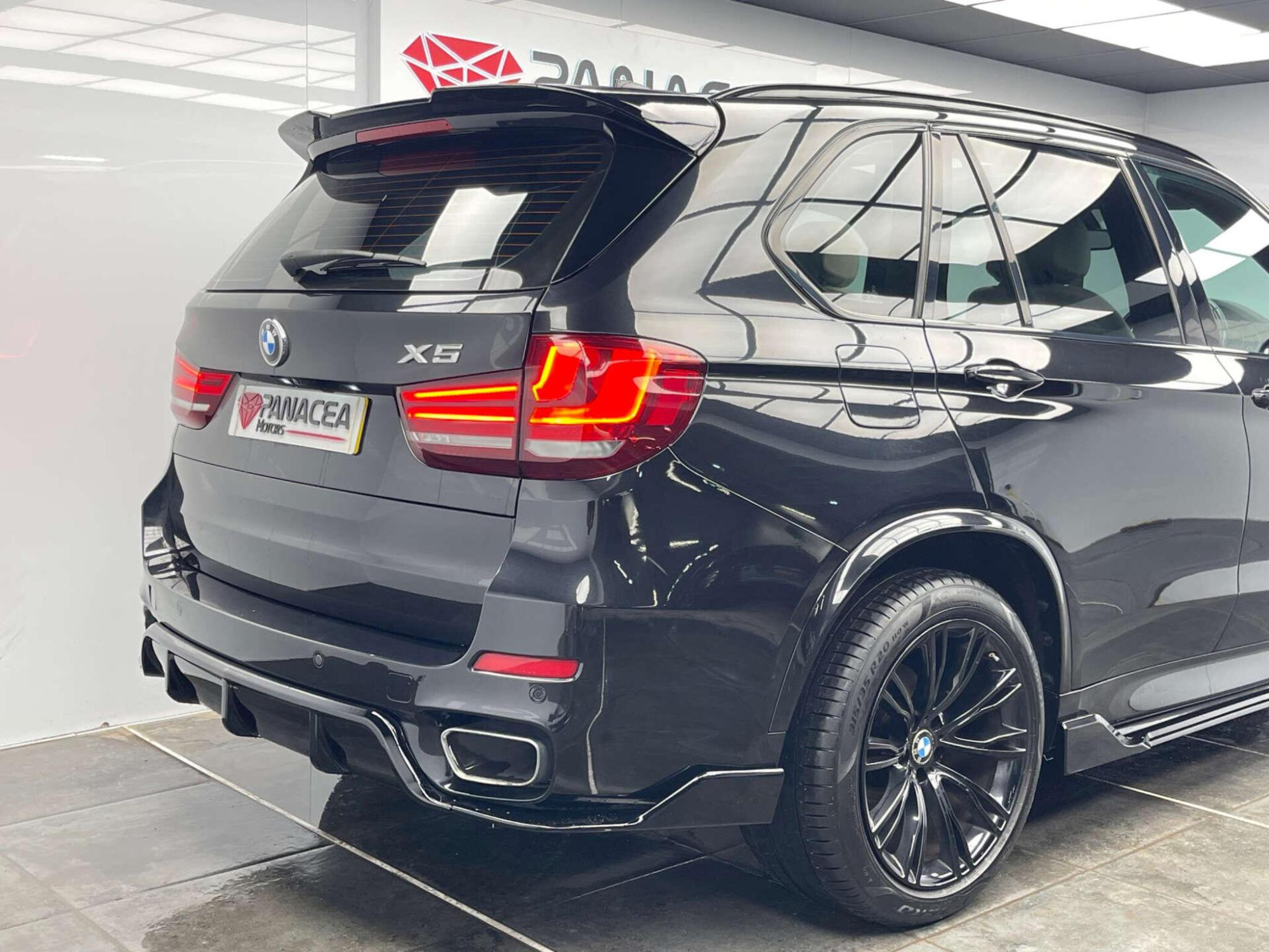 2016 BMW X5 image 9