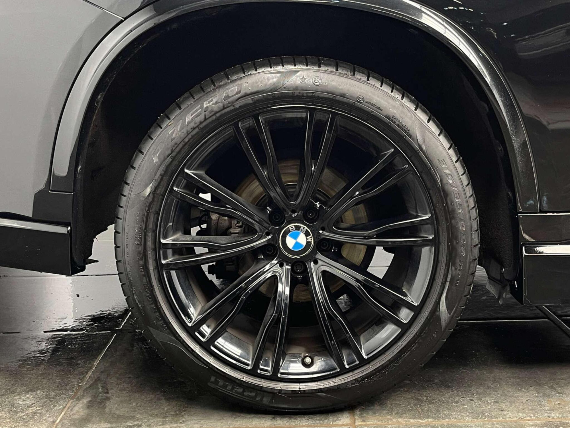 2016 BMW X5 image 33