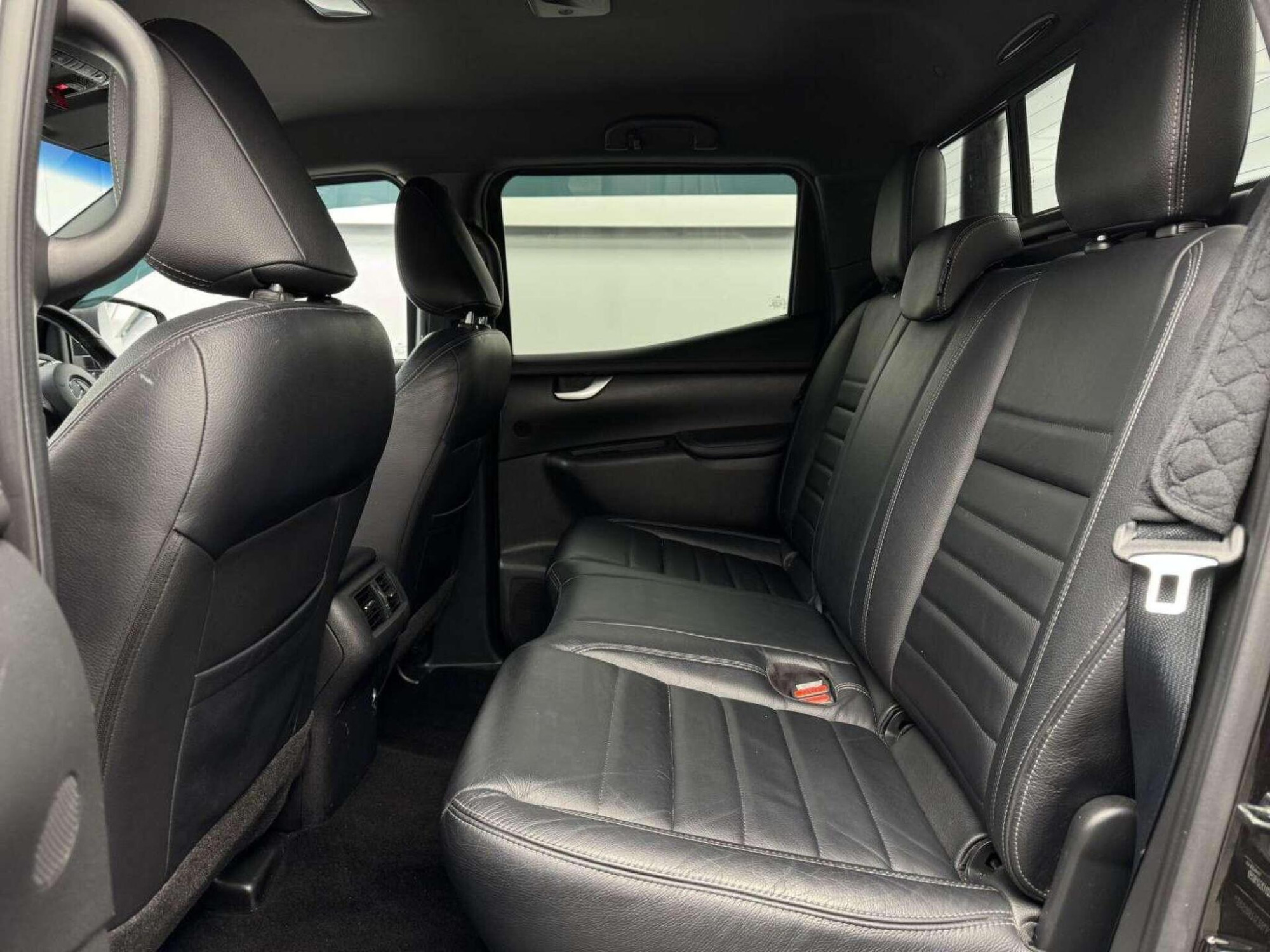 2018 Mercedes-Benz X-CLASS image 19