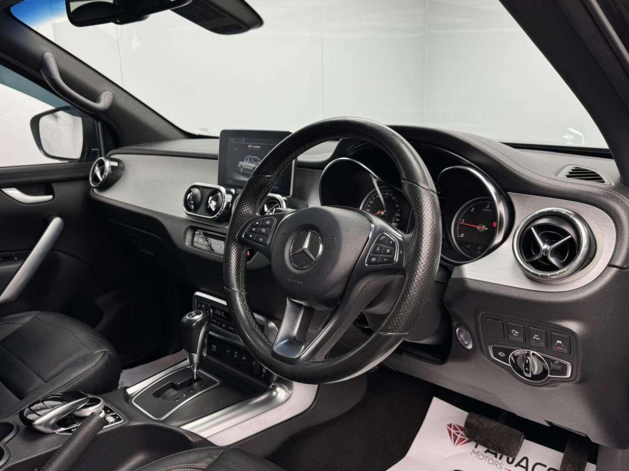 2018 Mercedes-Benz X-CLASS image 9
