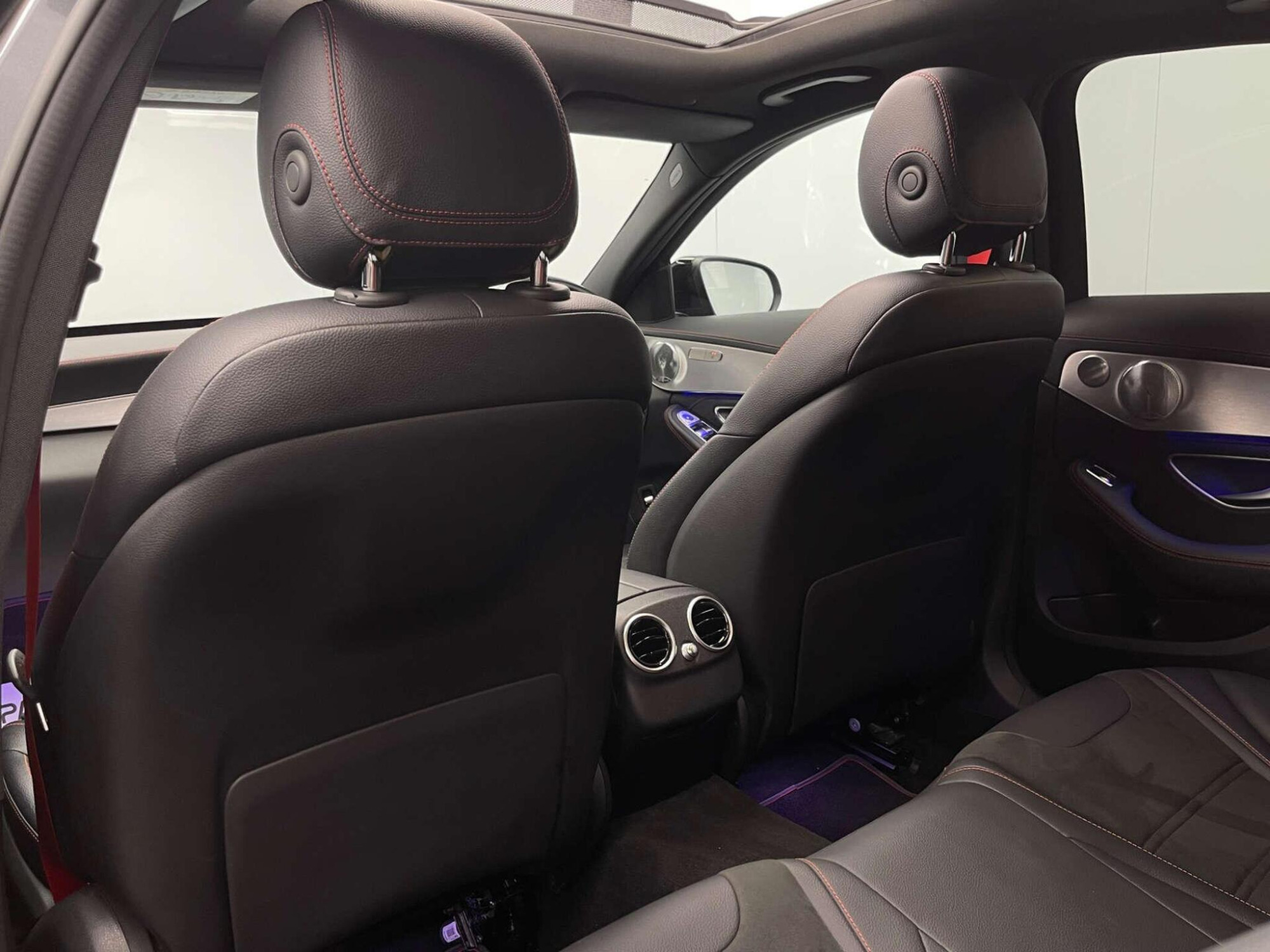 2019 Mercedes-Benz C-CLASS image 39