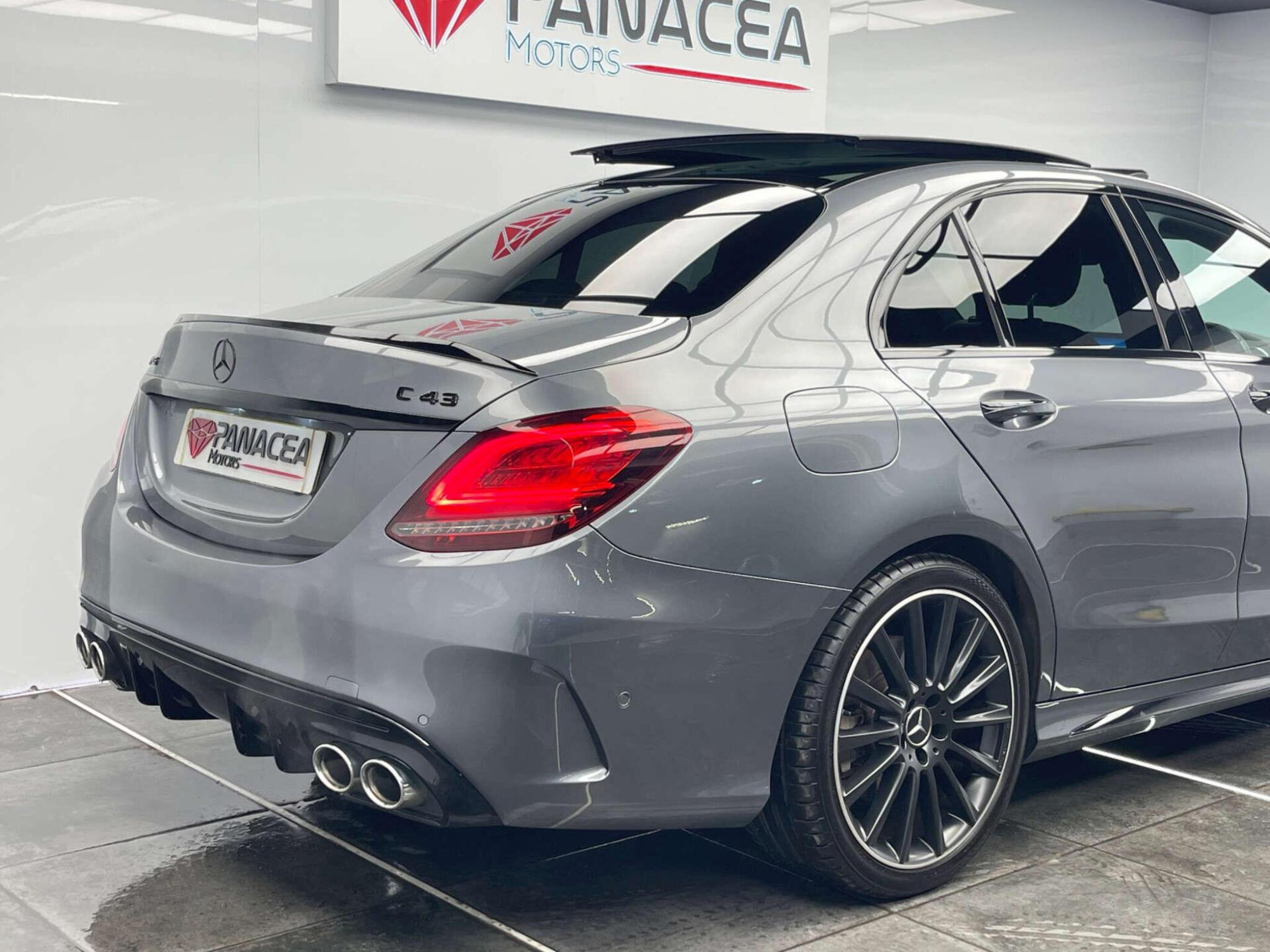 2019 Mercedes-Benz C-CLASS image 10